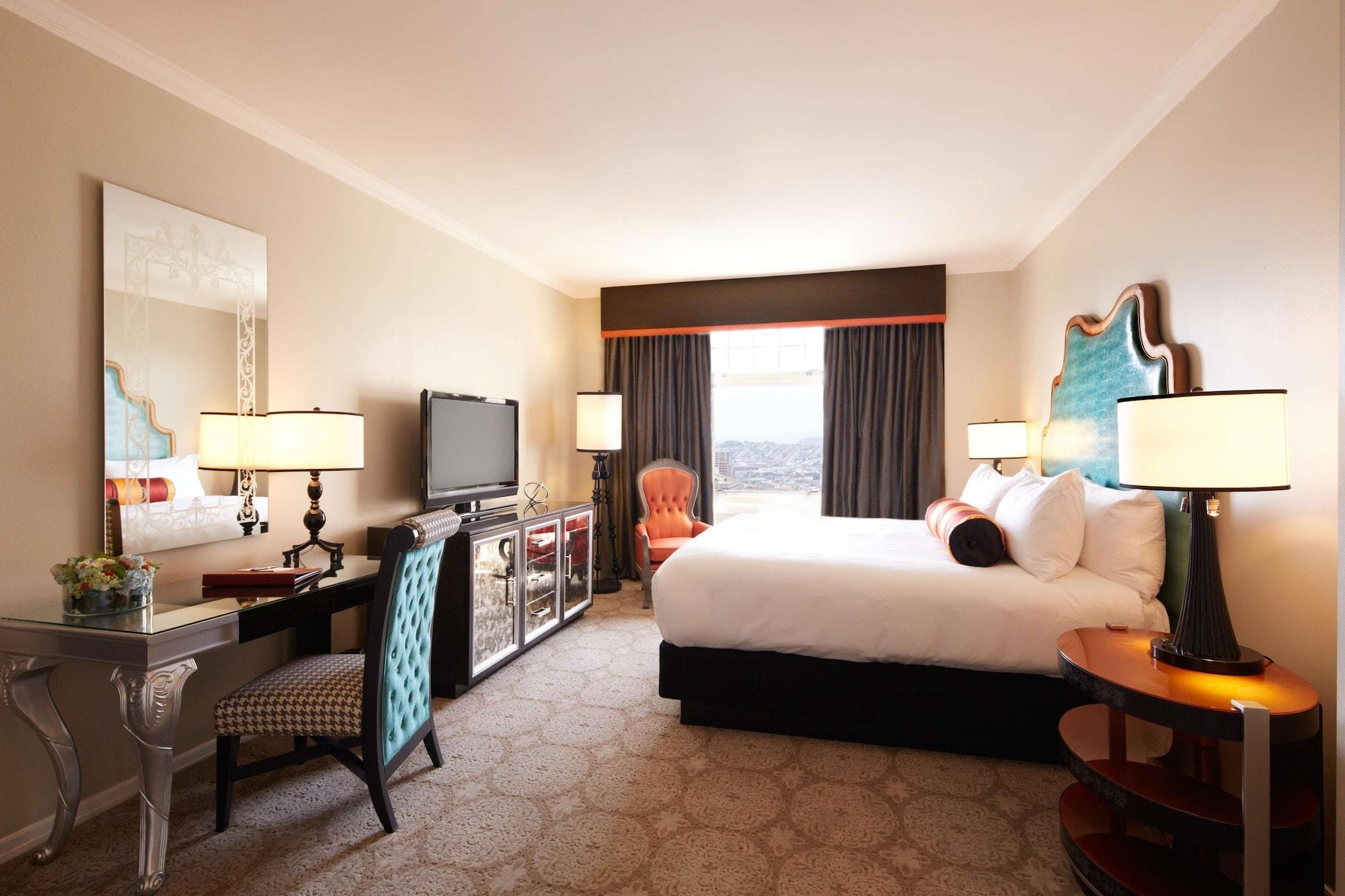 Hotel Huntington 5*