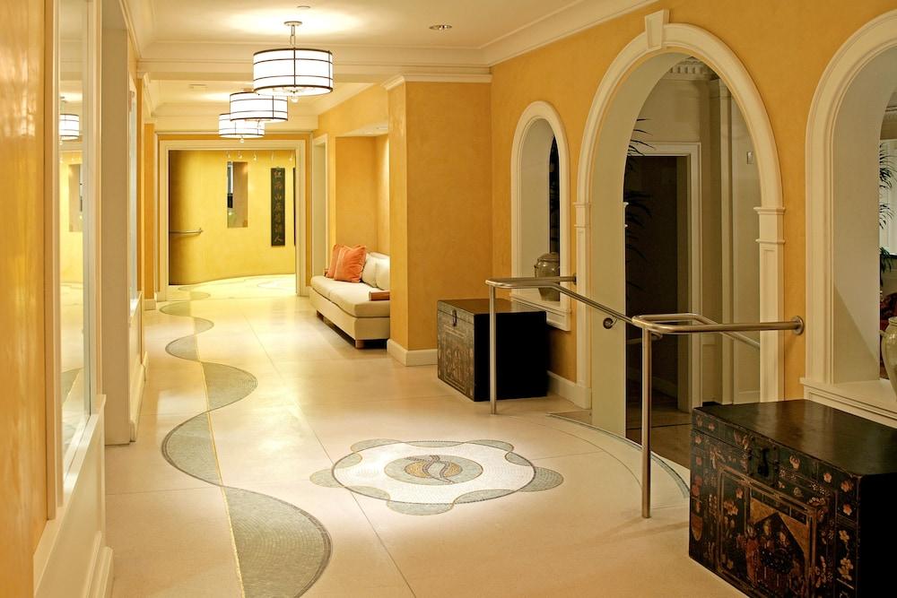 Huntington Hotel 5*