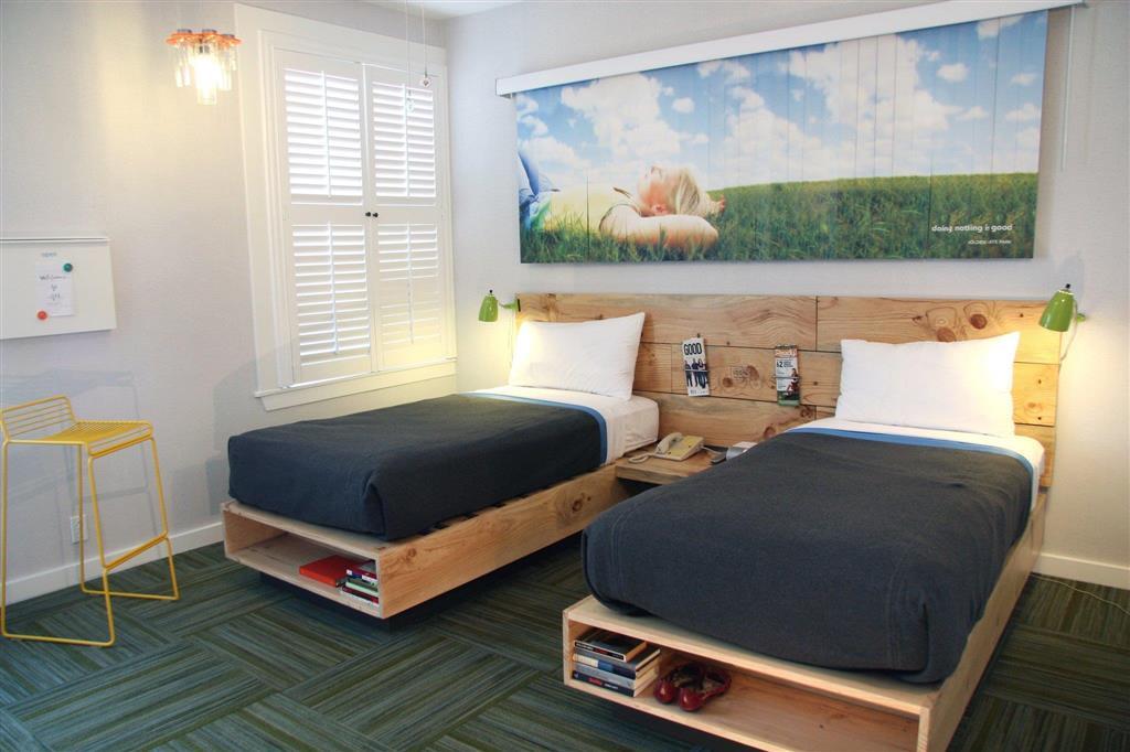 Garrett Hotel 3*
