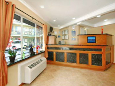 Days By Wyndham Downtown/civic Cntr Area Hotel 2*