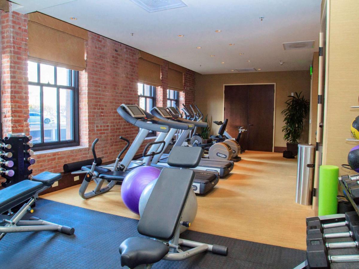 The Fairmont Heritage Place Ghirardelli Square 5*