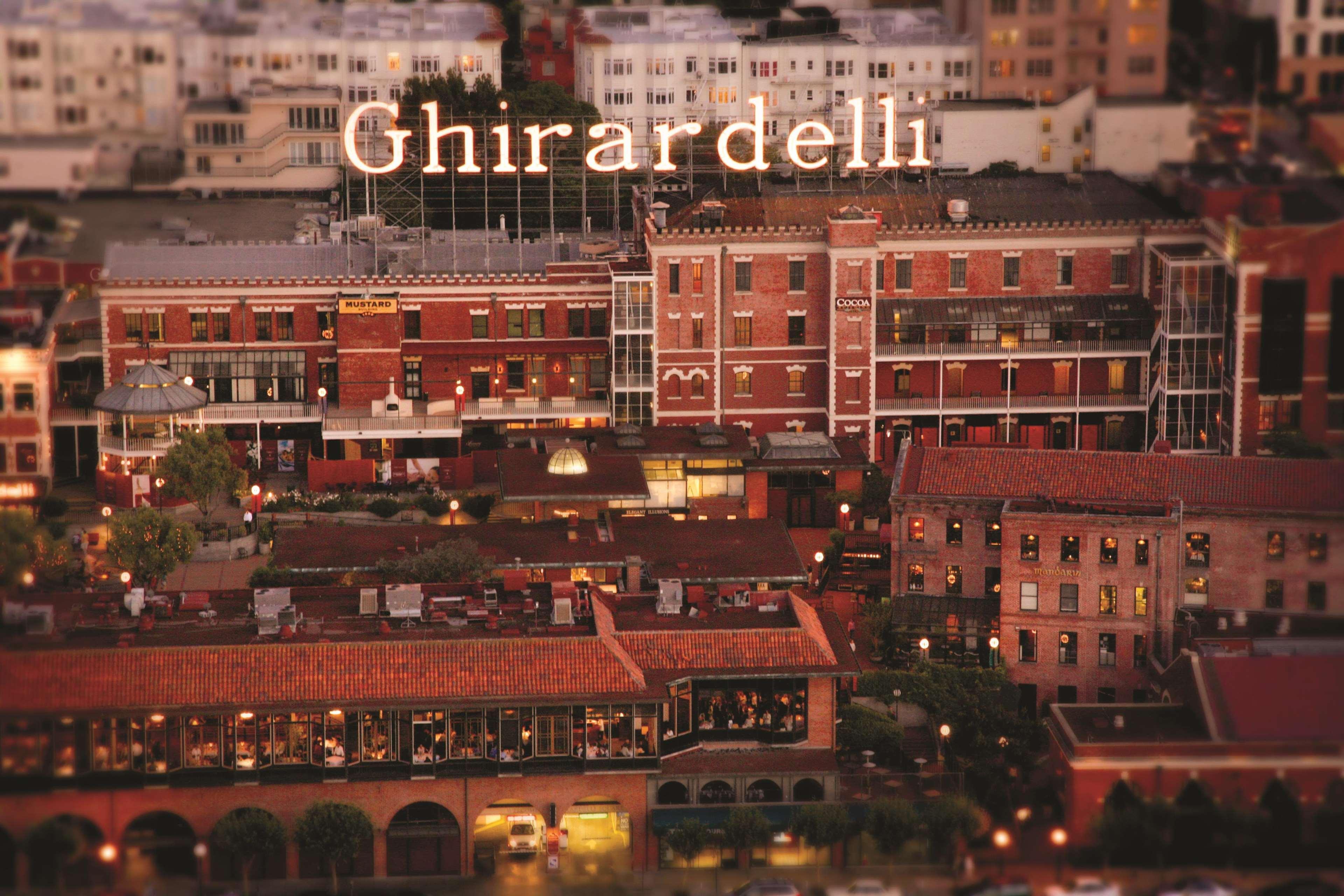 The Fairmont Heritage Place Ghirardelli Square 5*