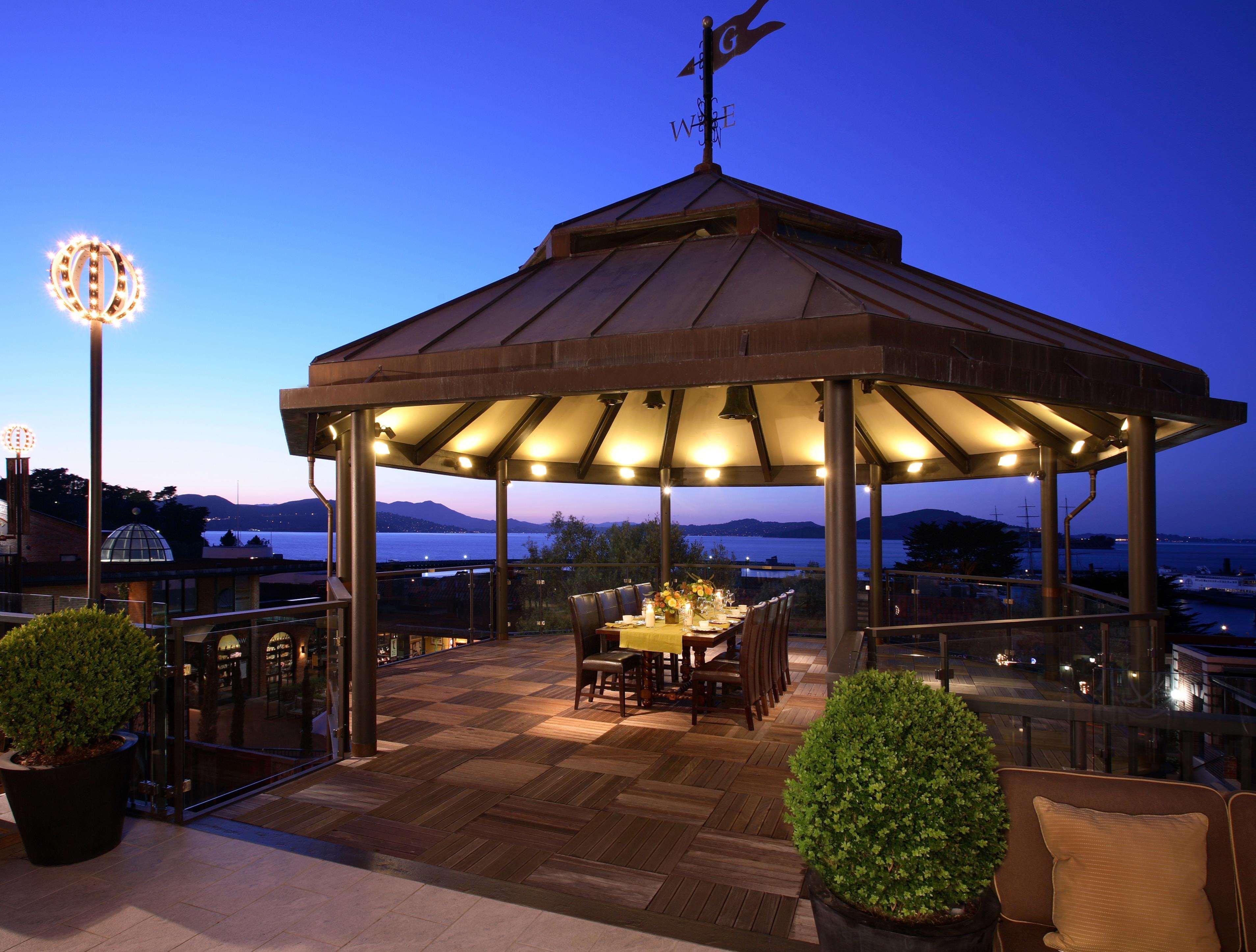 The Fairmont Heritage Place Ghirardelli Square 5* San Francisco
