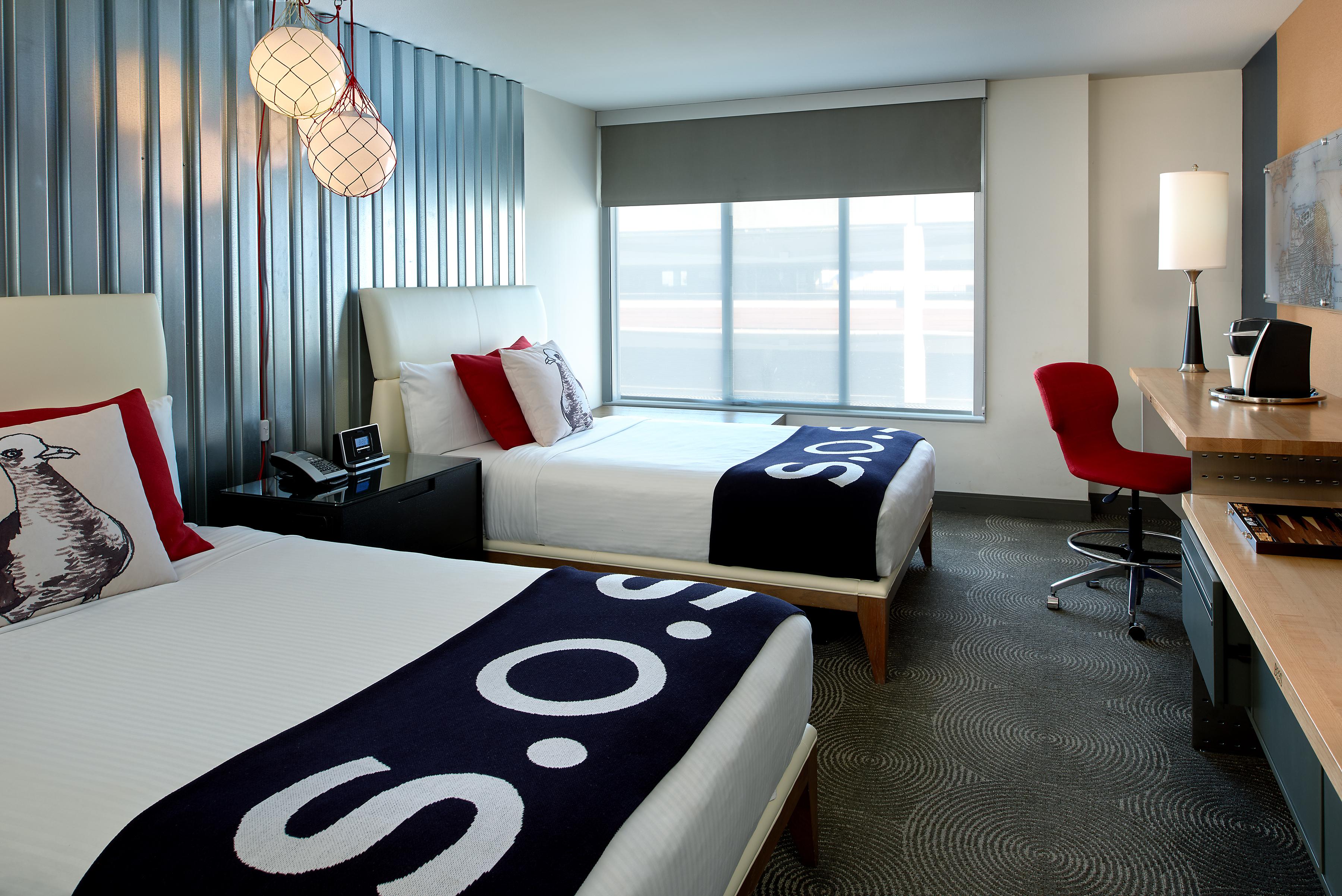 Zephyr Hotel