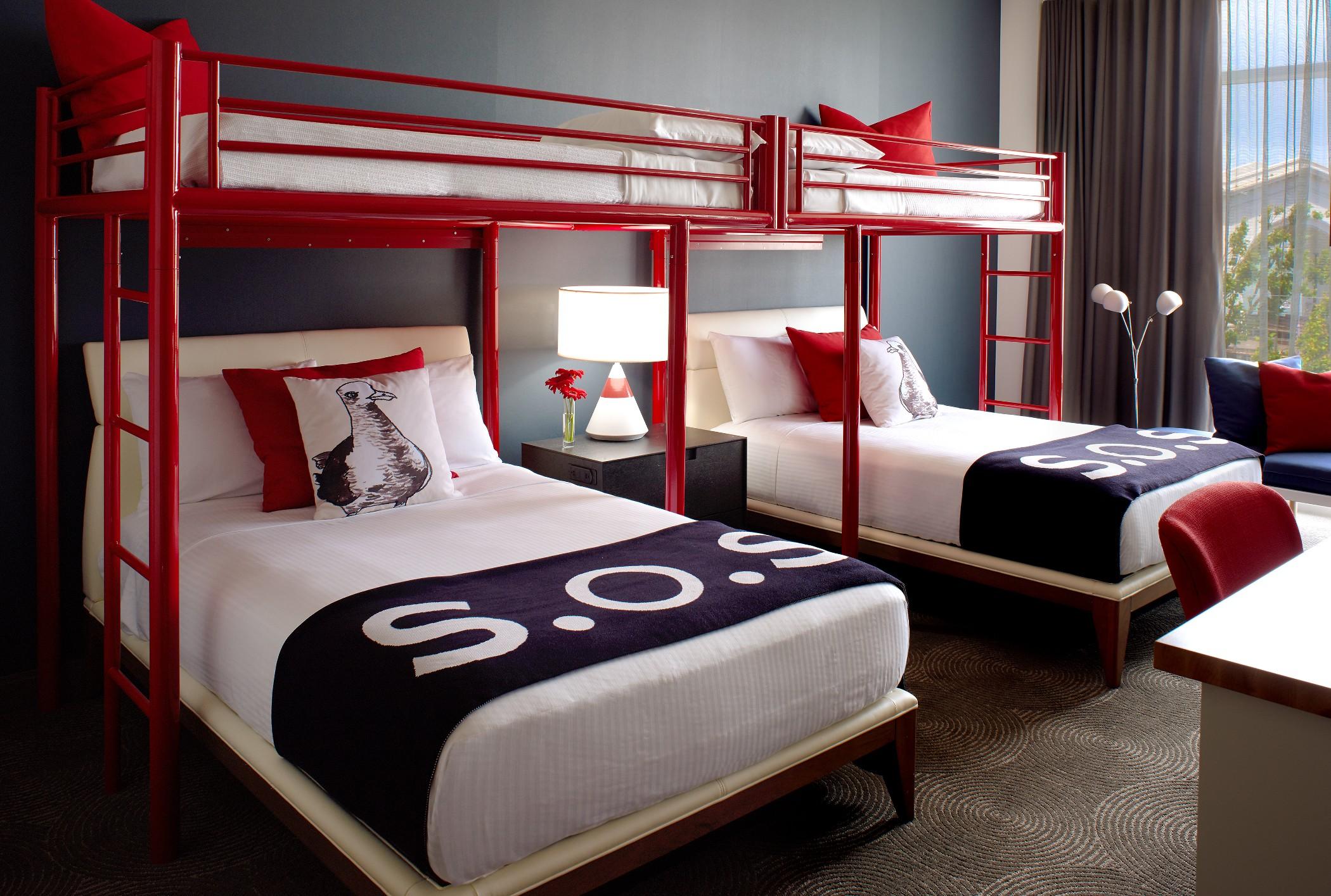 Zephyr Hotel 4*