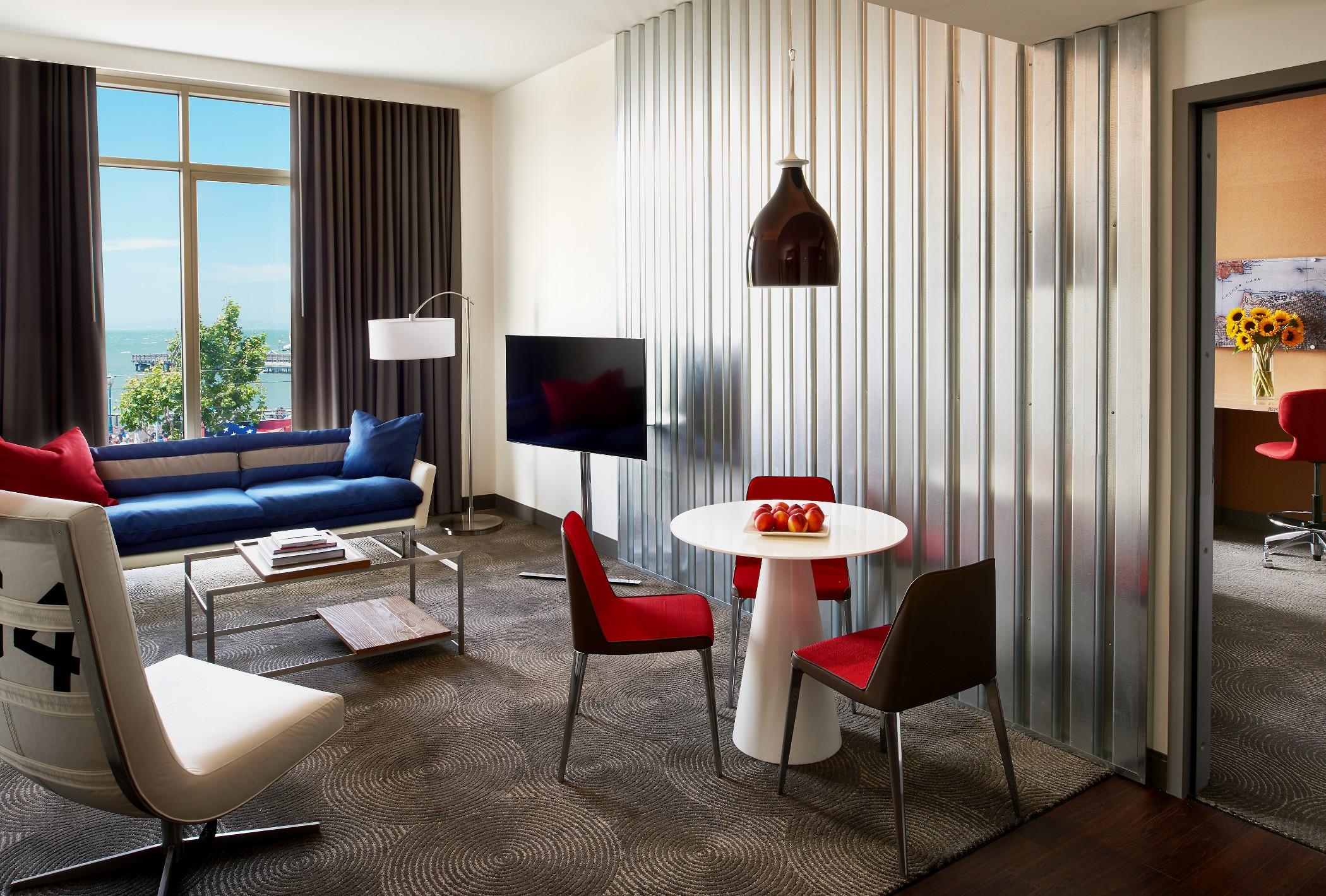Hotel Zephyr 4*