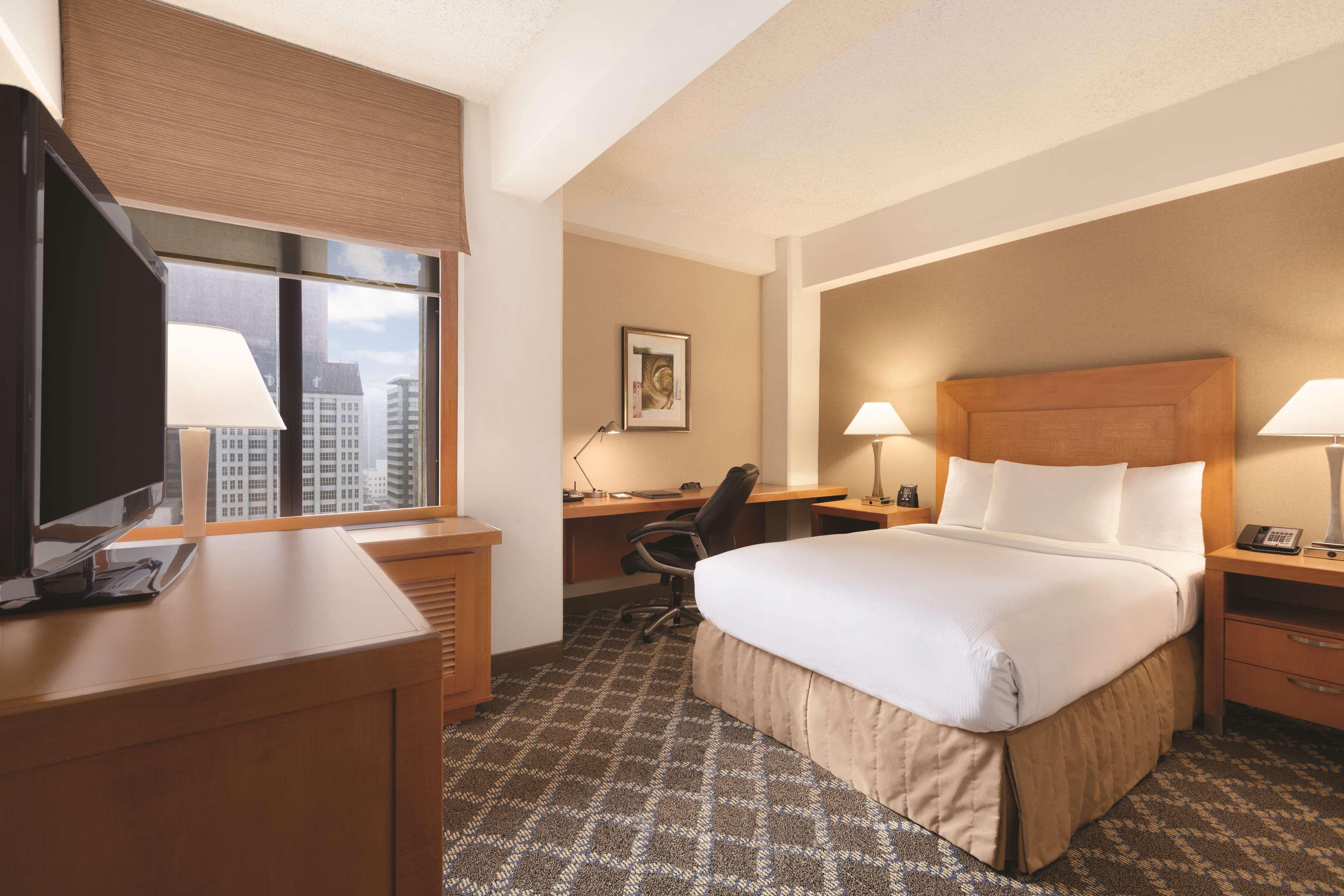Hilton Financial District Hotel