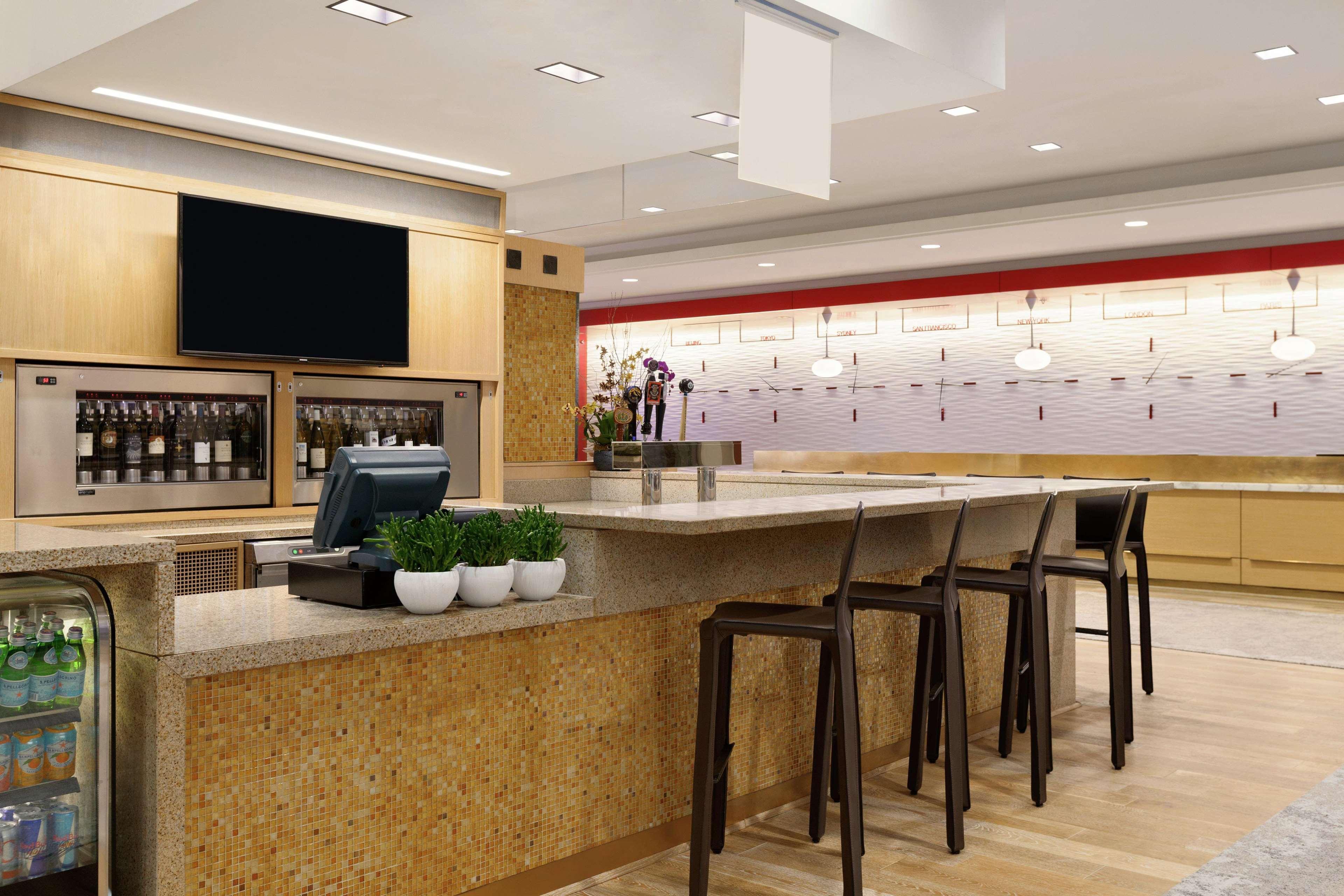 Hotel Hilton Financial District 4*