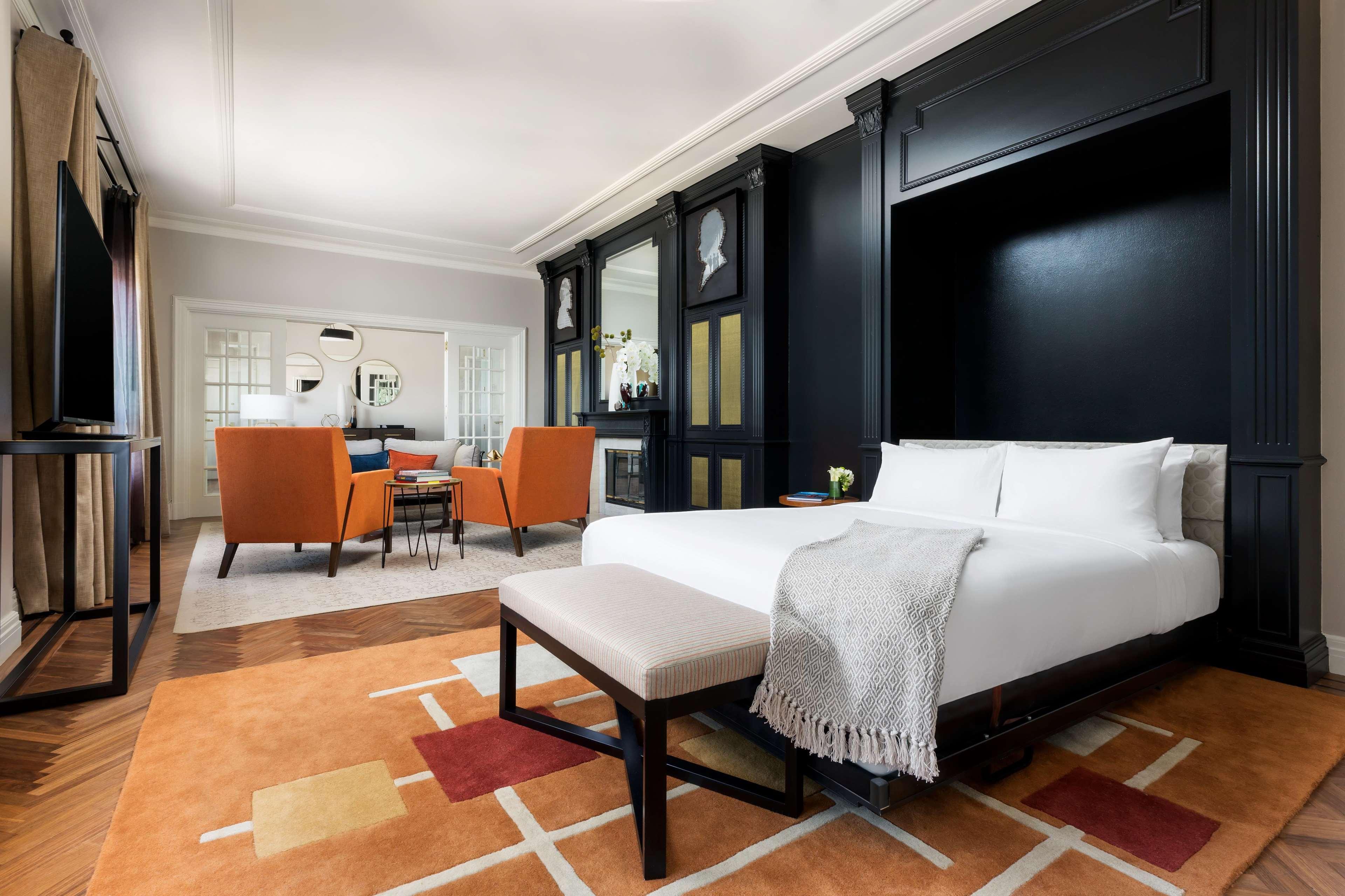 Stanford Court Hotel 4*