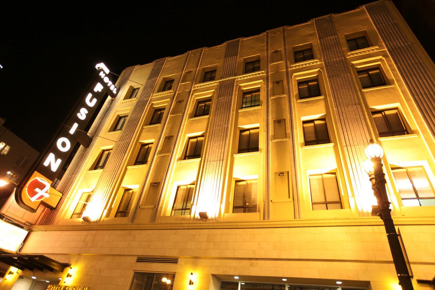 Hotel Fusion, A C-two