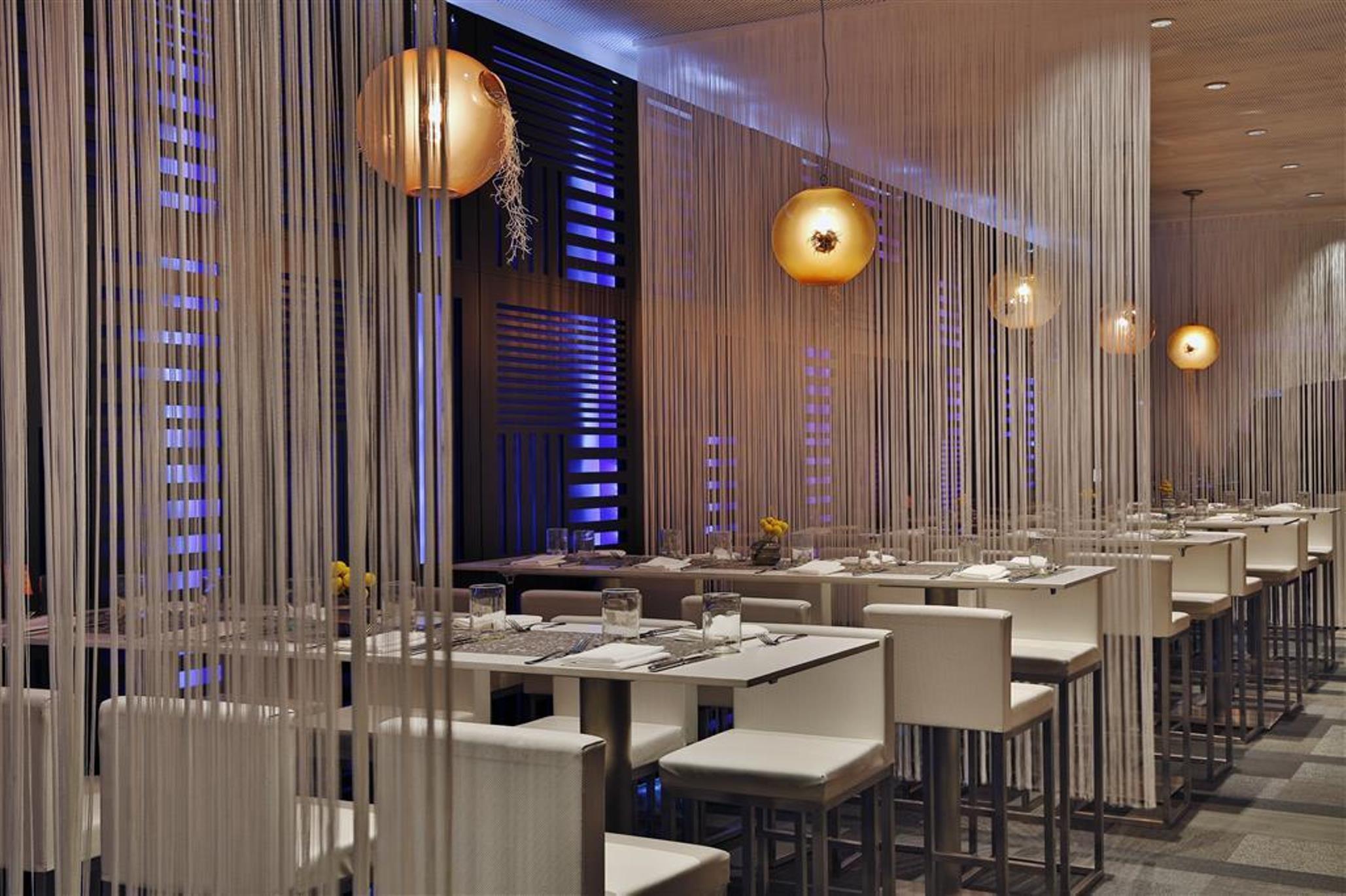 W Hotel 4*