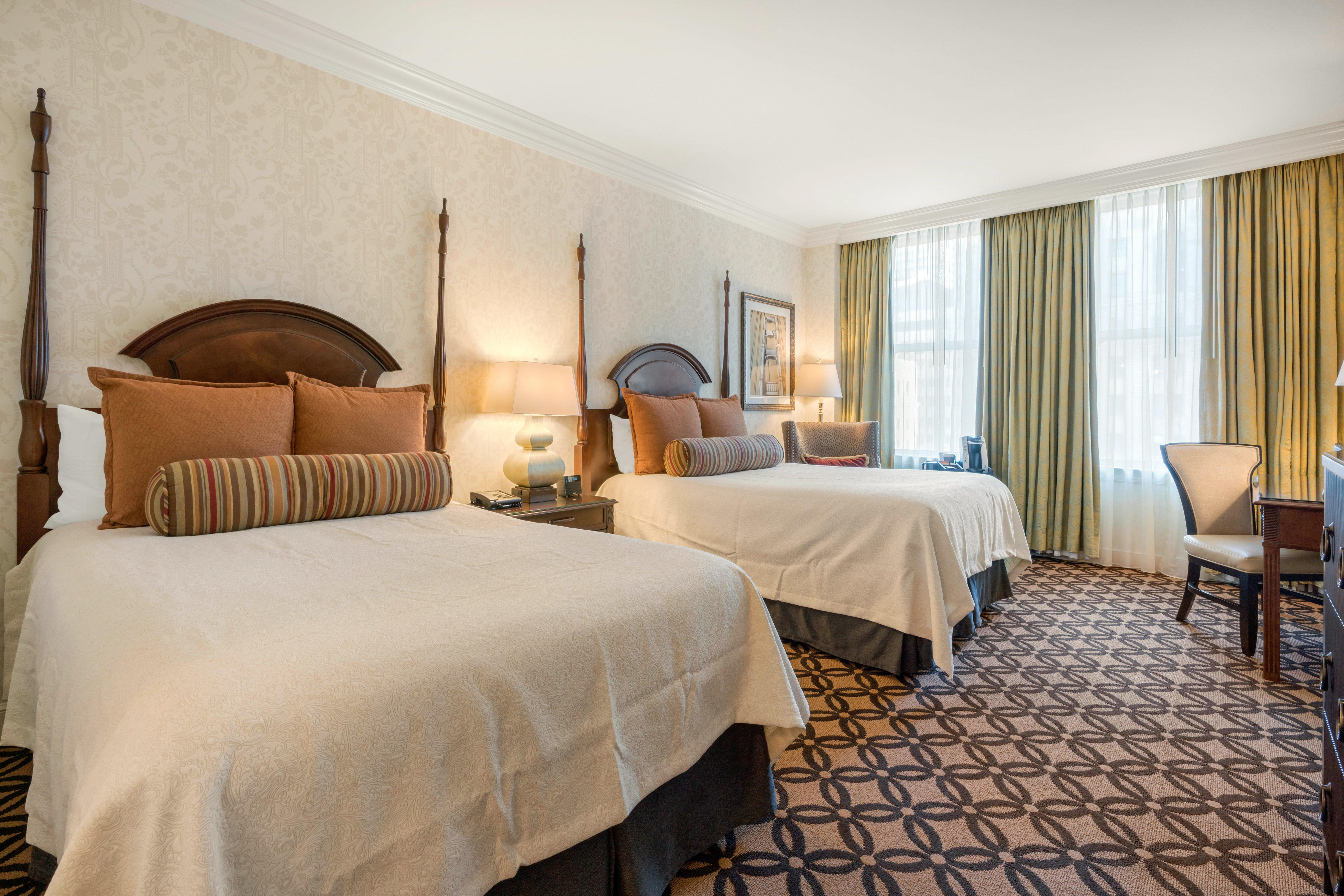Omni Hotel 4*