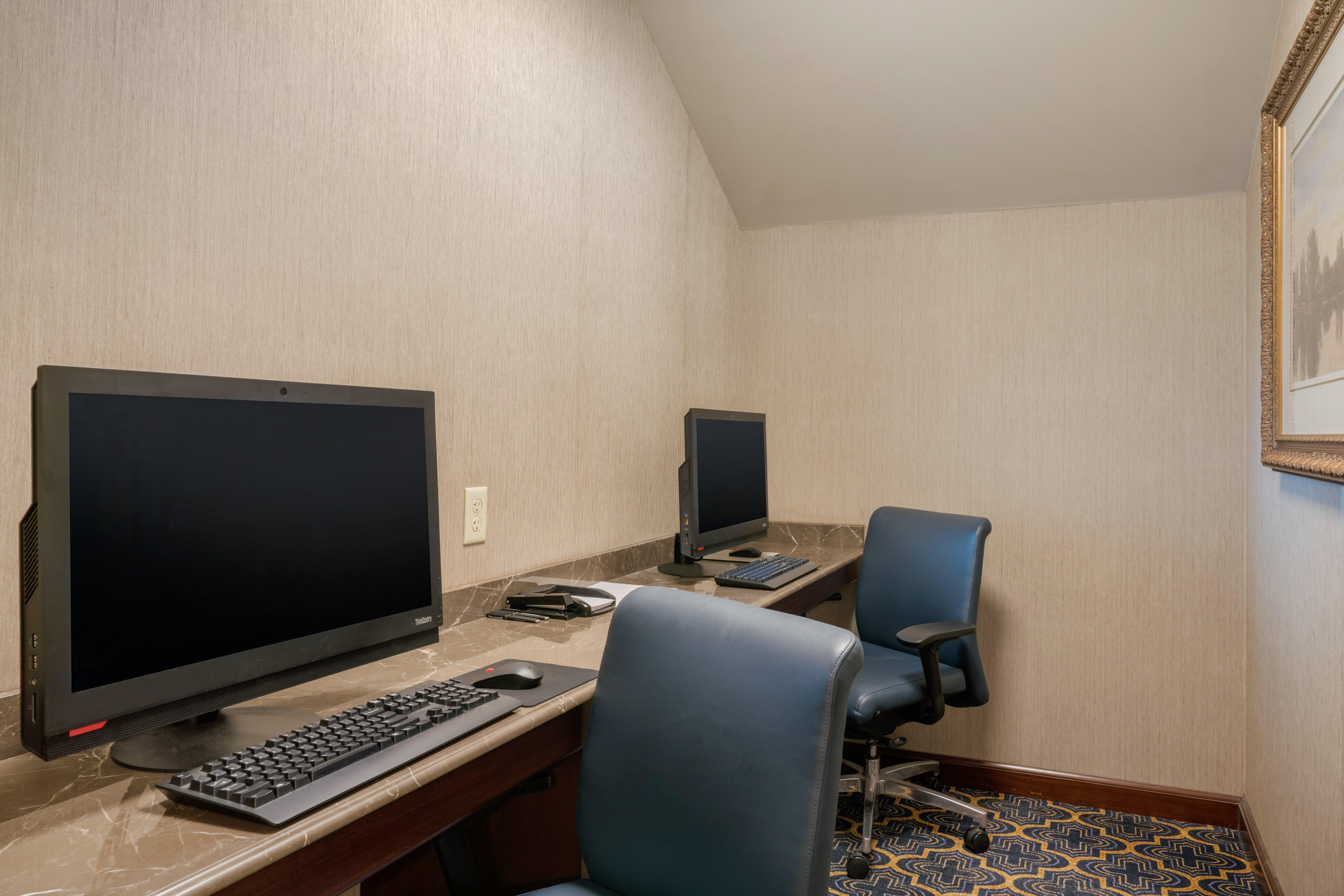 Omni Hotel 4*
