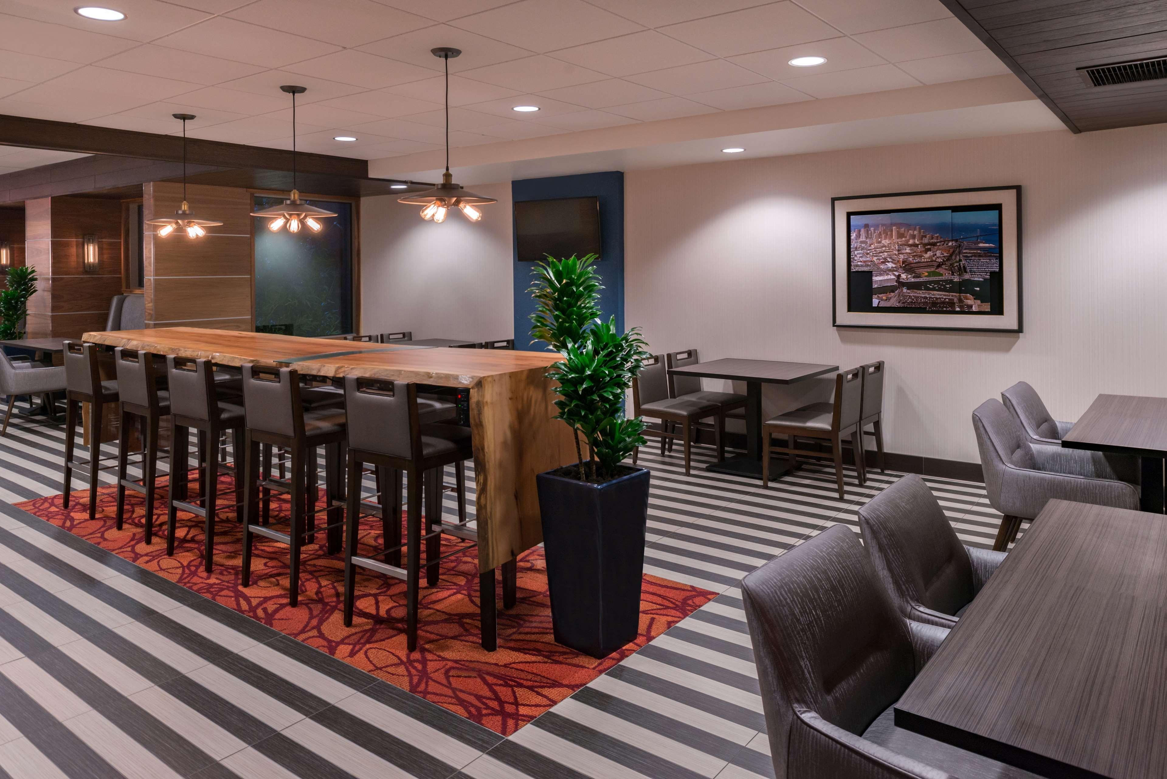 Hampton Downtown/convention Center Hotel