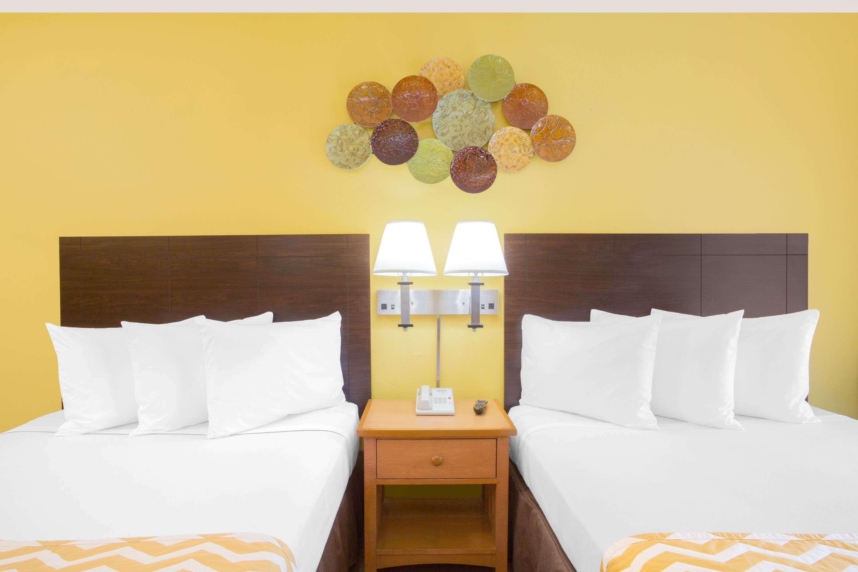 Motel Travelodge By Wyndham 2*