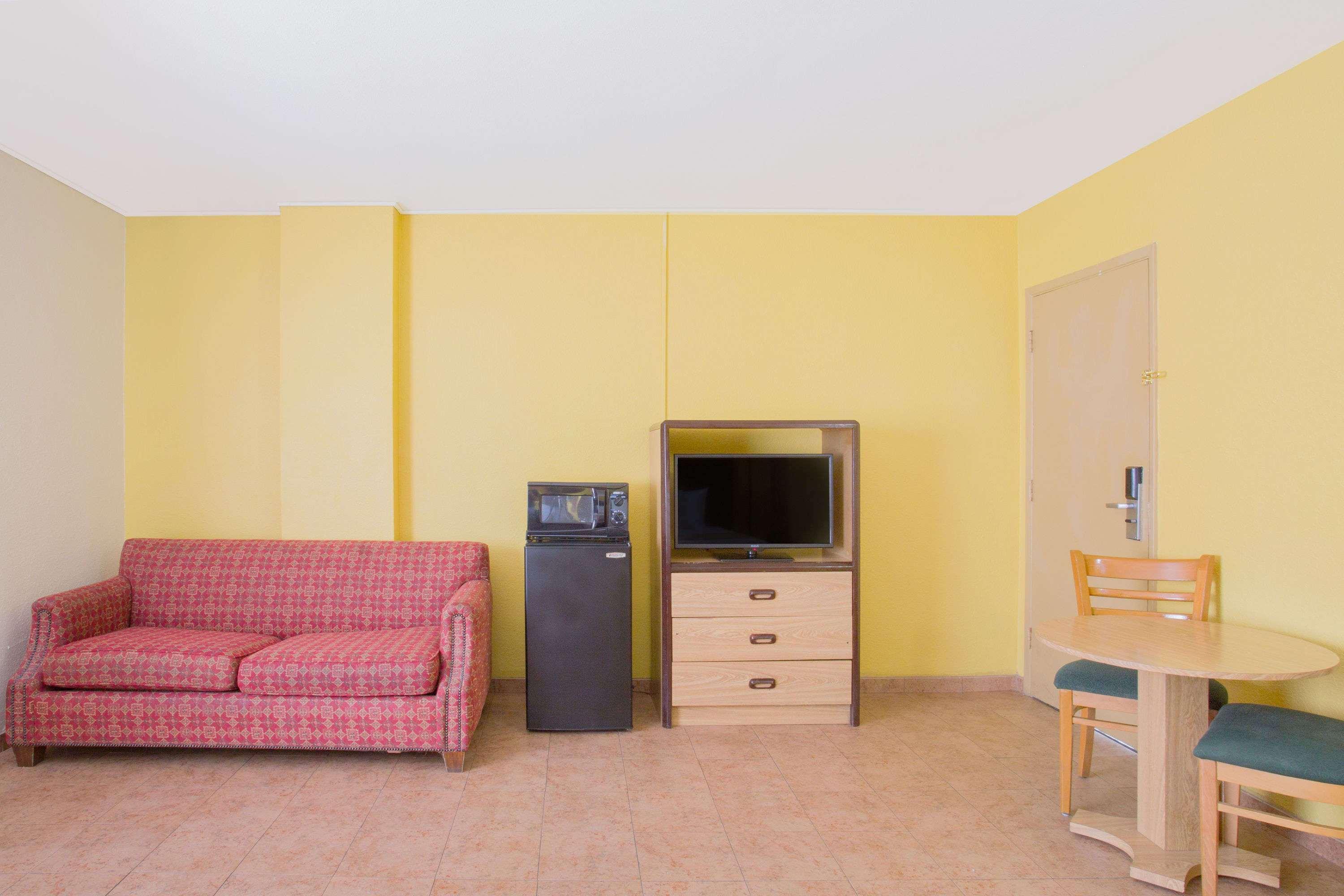 Travelodge By Wyndham 2*