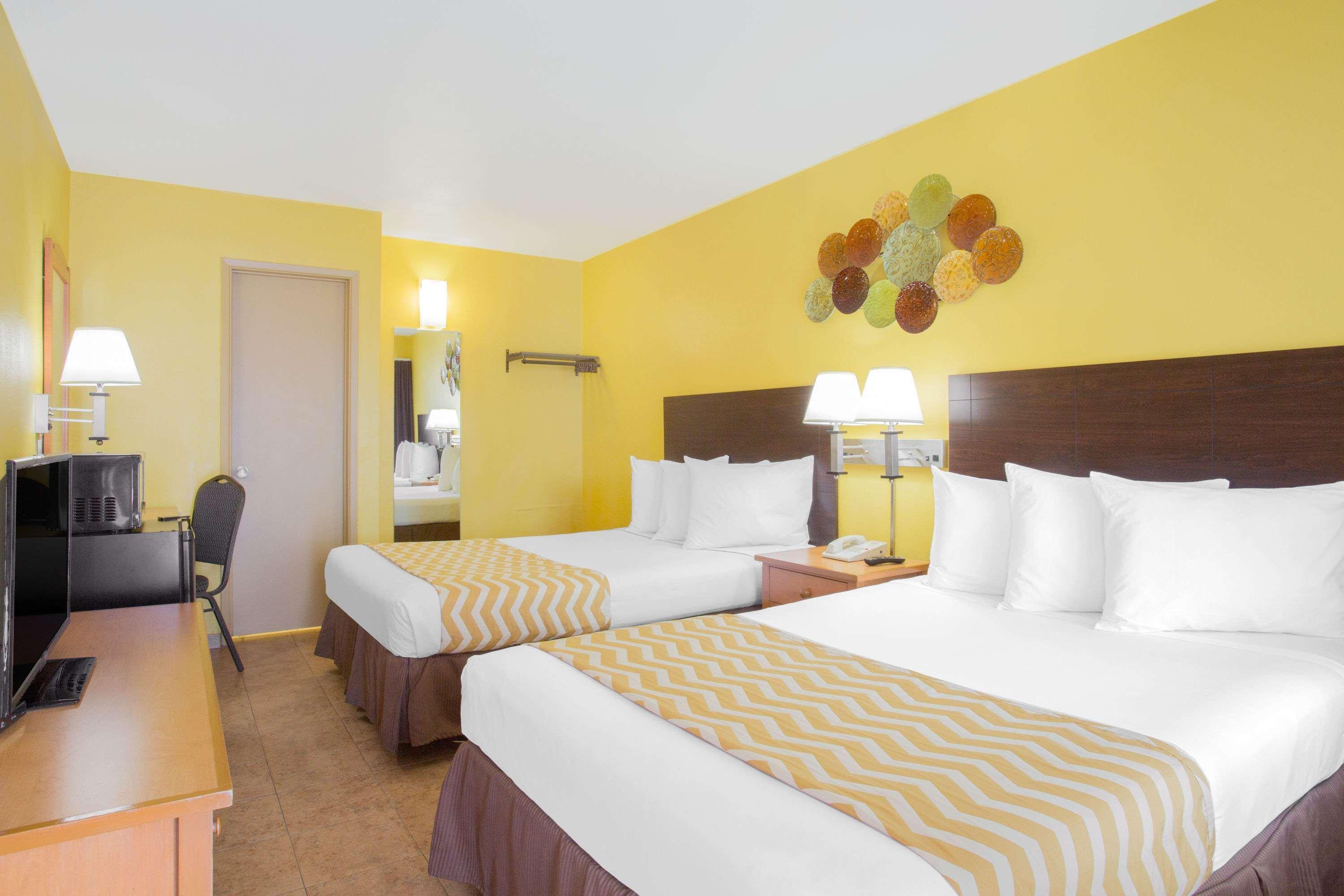 Travelodge By Wyndham 2*