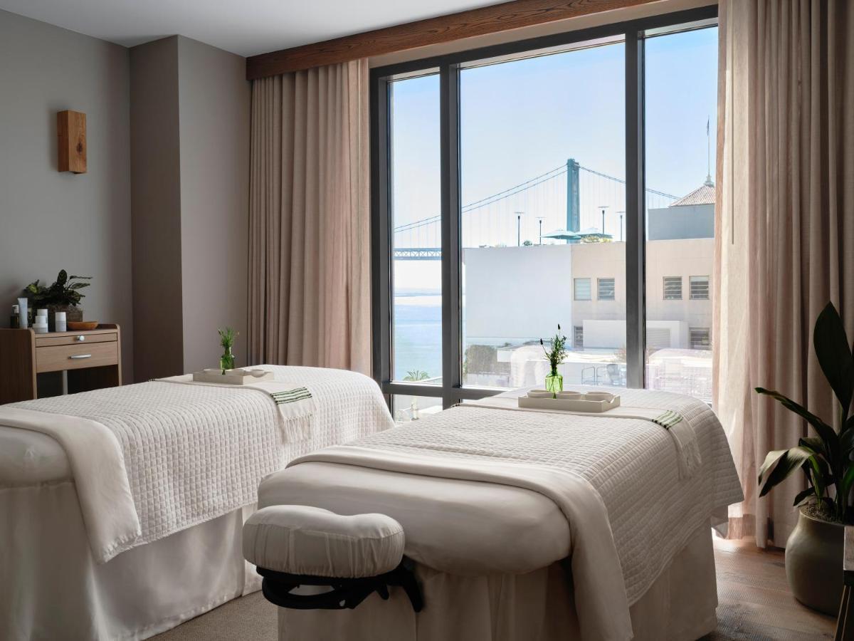 1 Hotel 5*