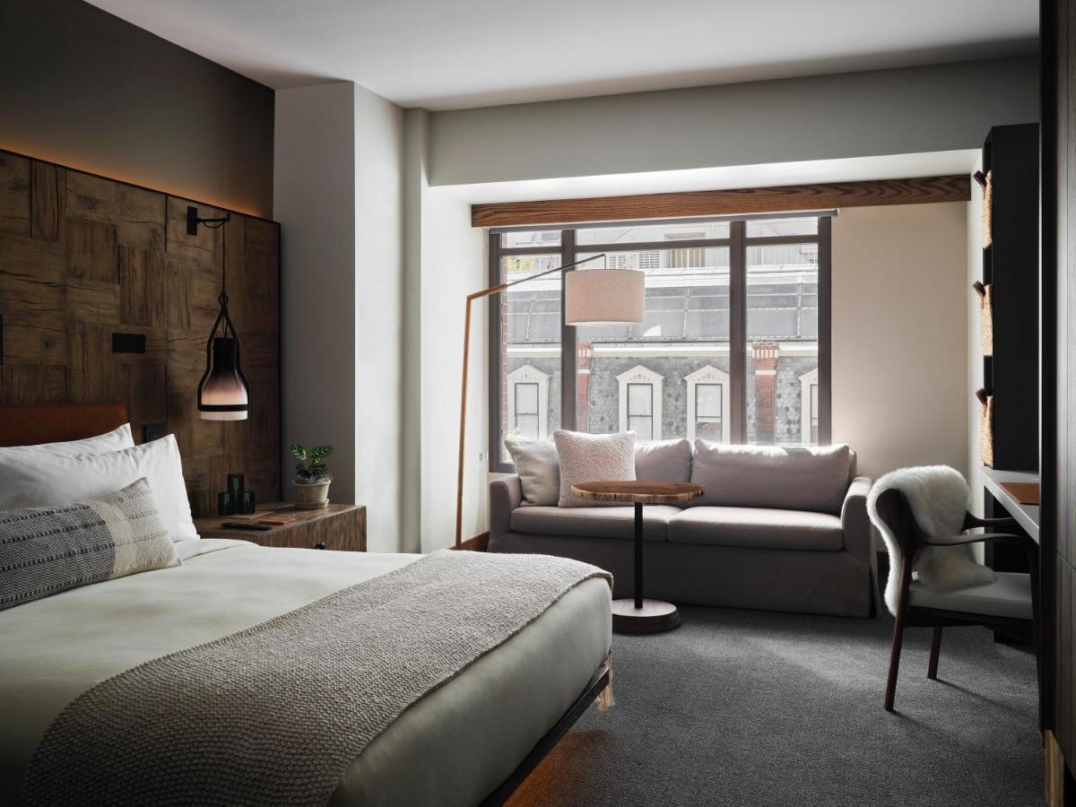 1 Hotel 5*