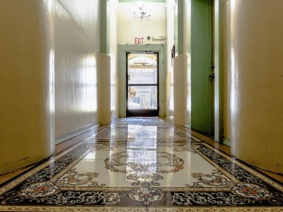 Elite Hotel