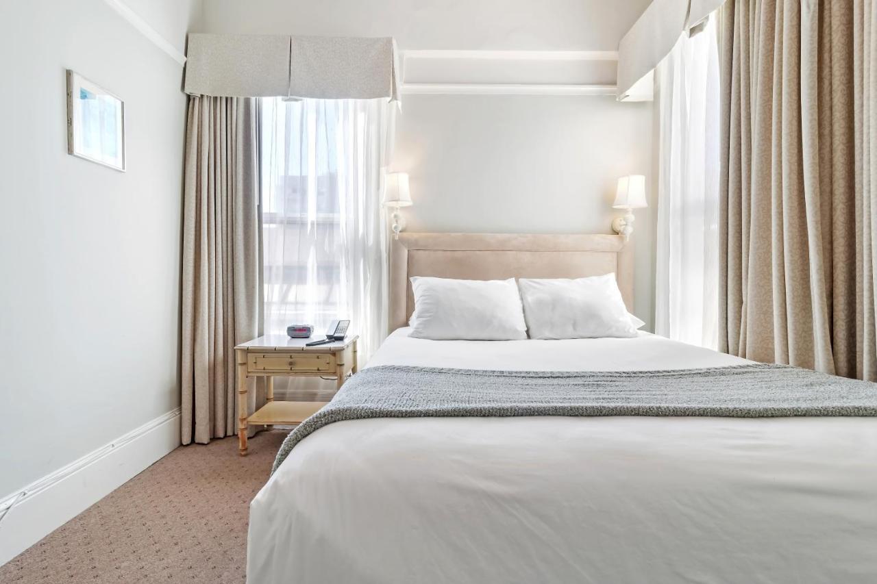 Cornell De France Hotel 3*