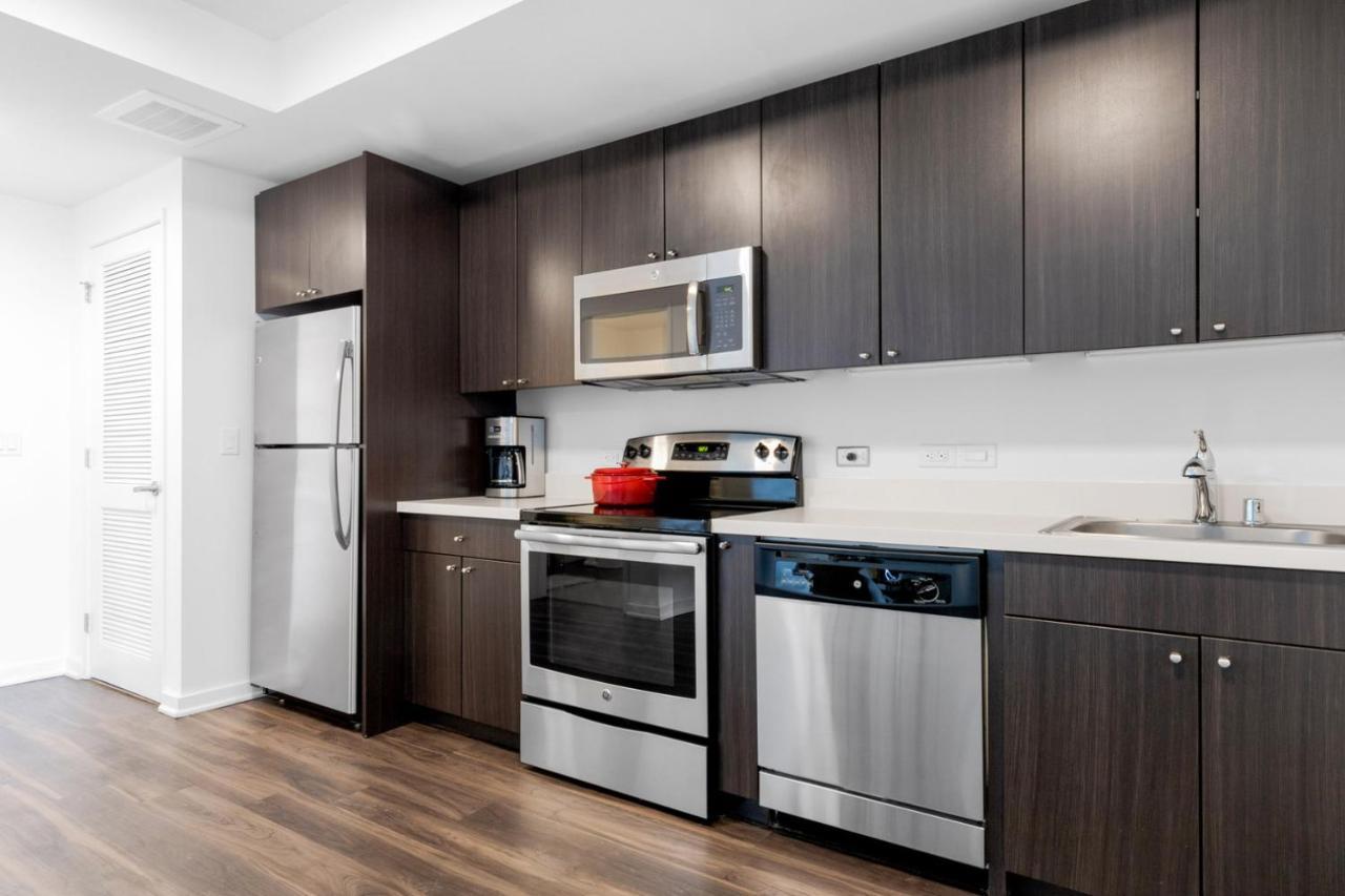 Apartment Soma 2br W Gym Roofdeck Nr Muni Bart Airbnb Sfo-297 San Francisco