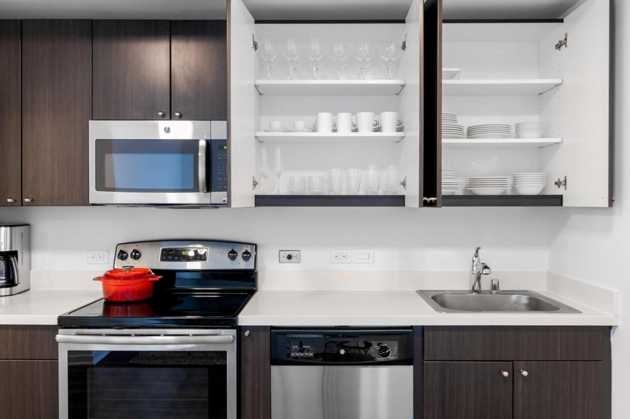 Apartment Soma 2br W Gym Roofdeck Nr Muni Bart Airbnb Sfo-297 San Francisco