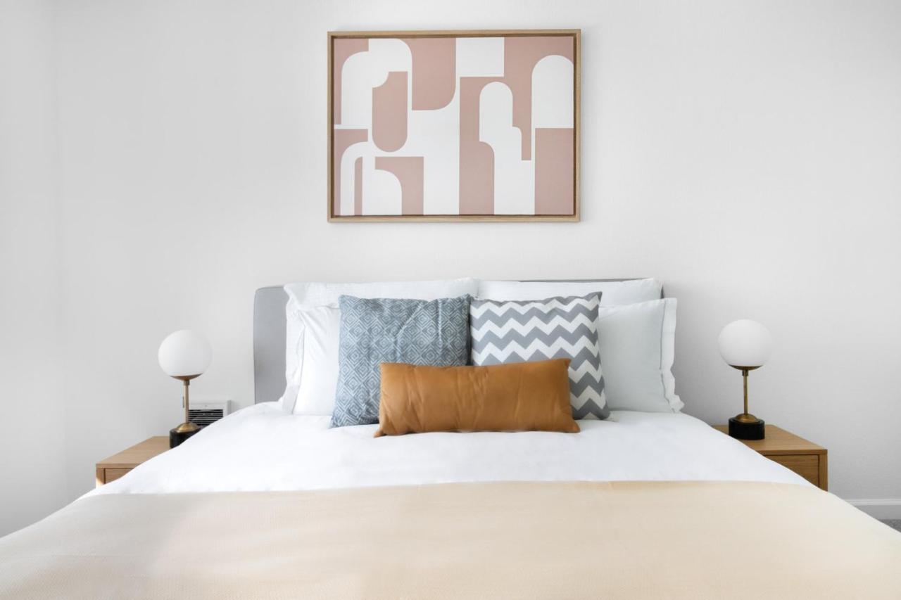 Waterfront S 2br W Pool Tennis Sfo-426 Apartment