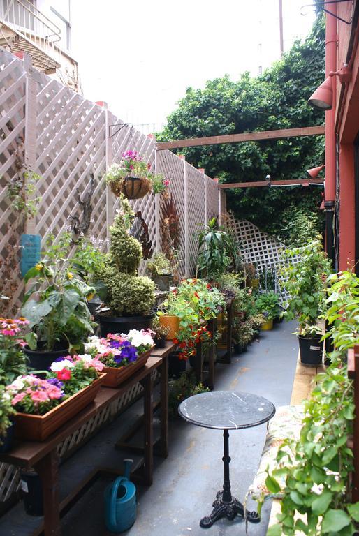 Hostel Adelaide