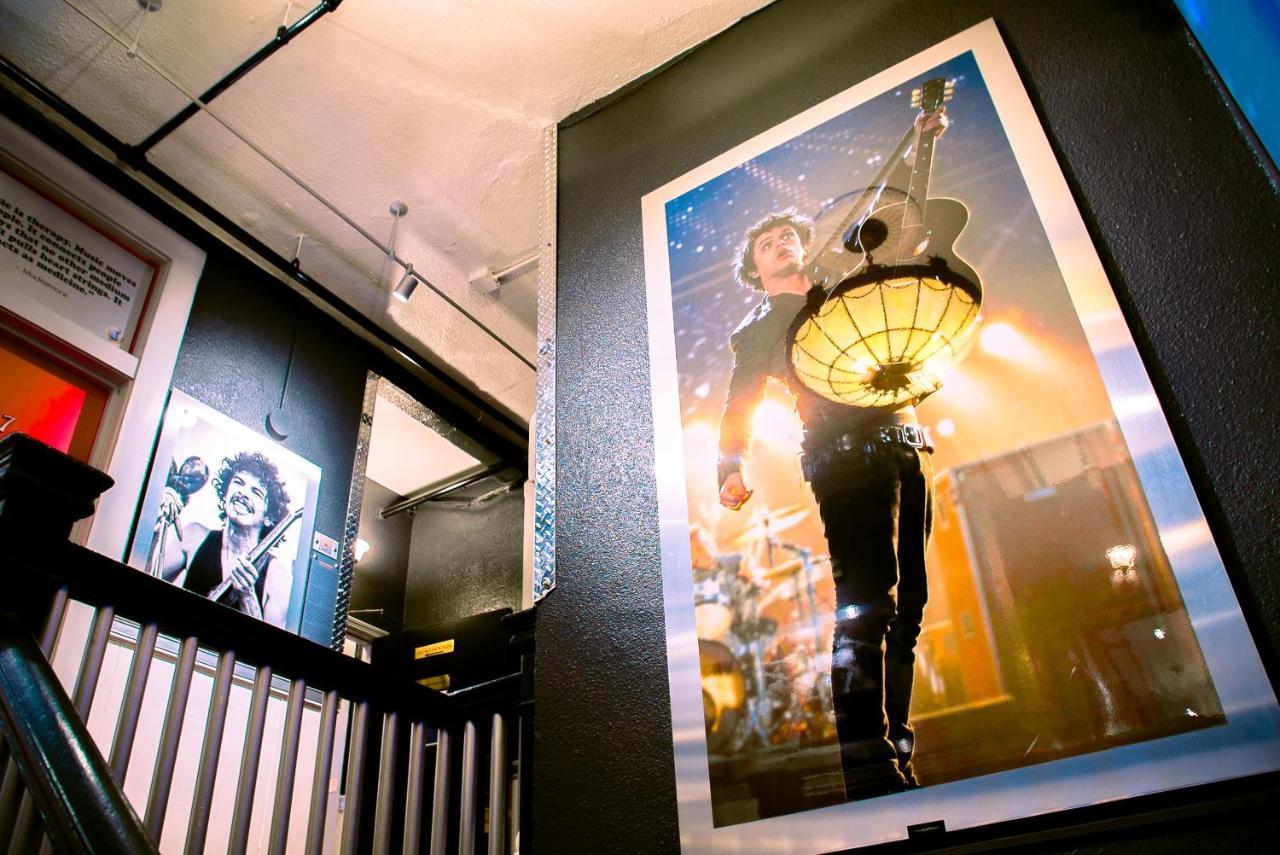 Music - Of The Music Hall Of Fame Hostel *