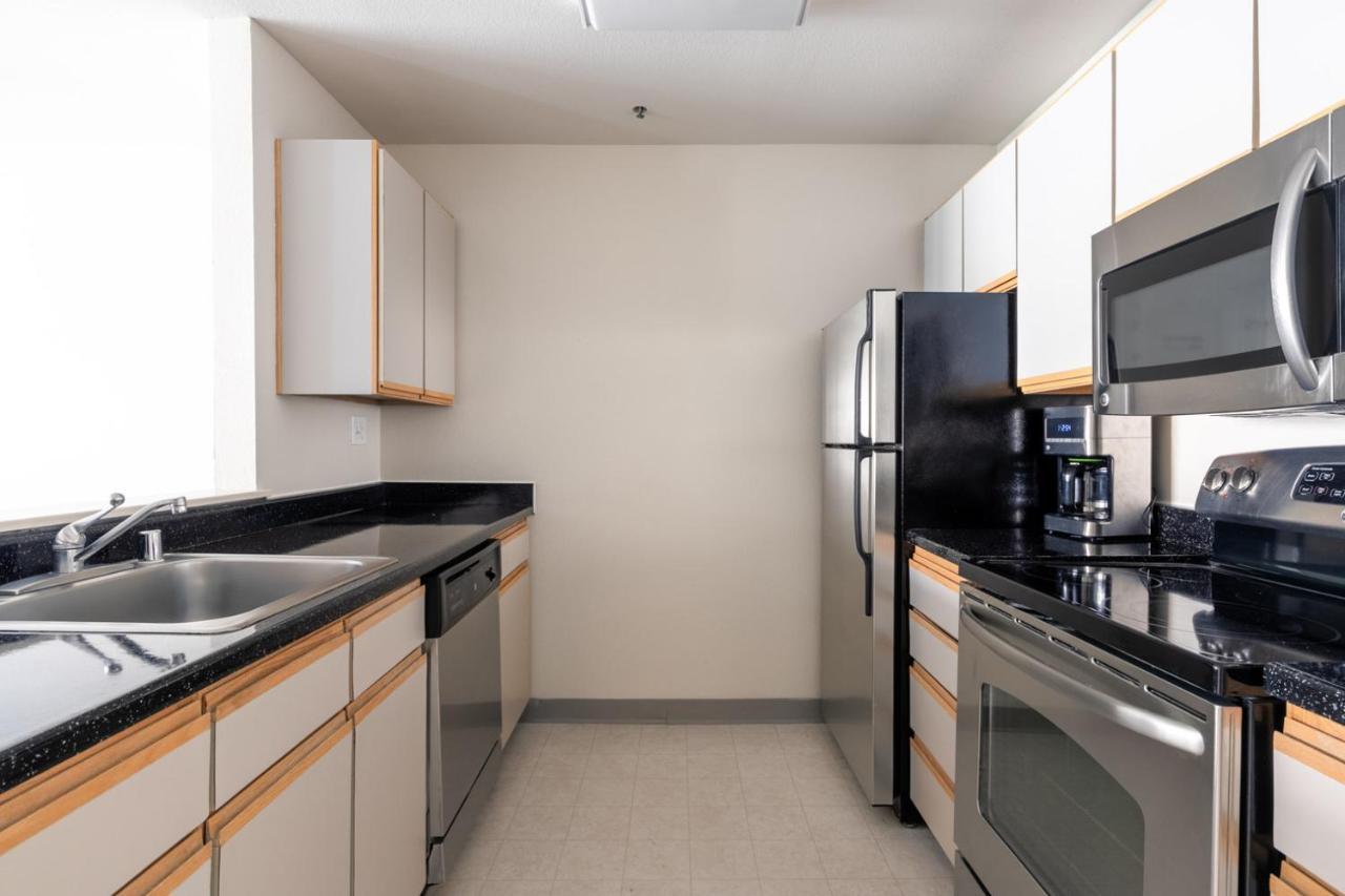 S 2br W Pool Nr Att Park Sfo-322 Apartment