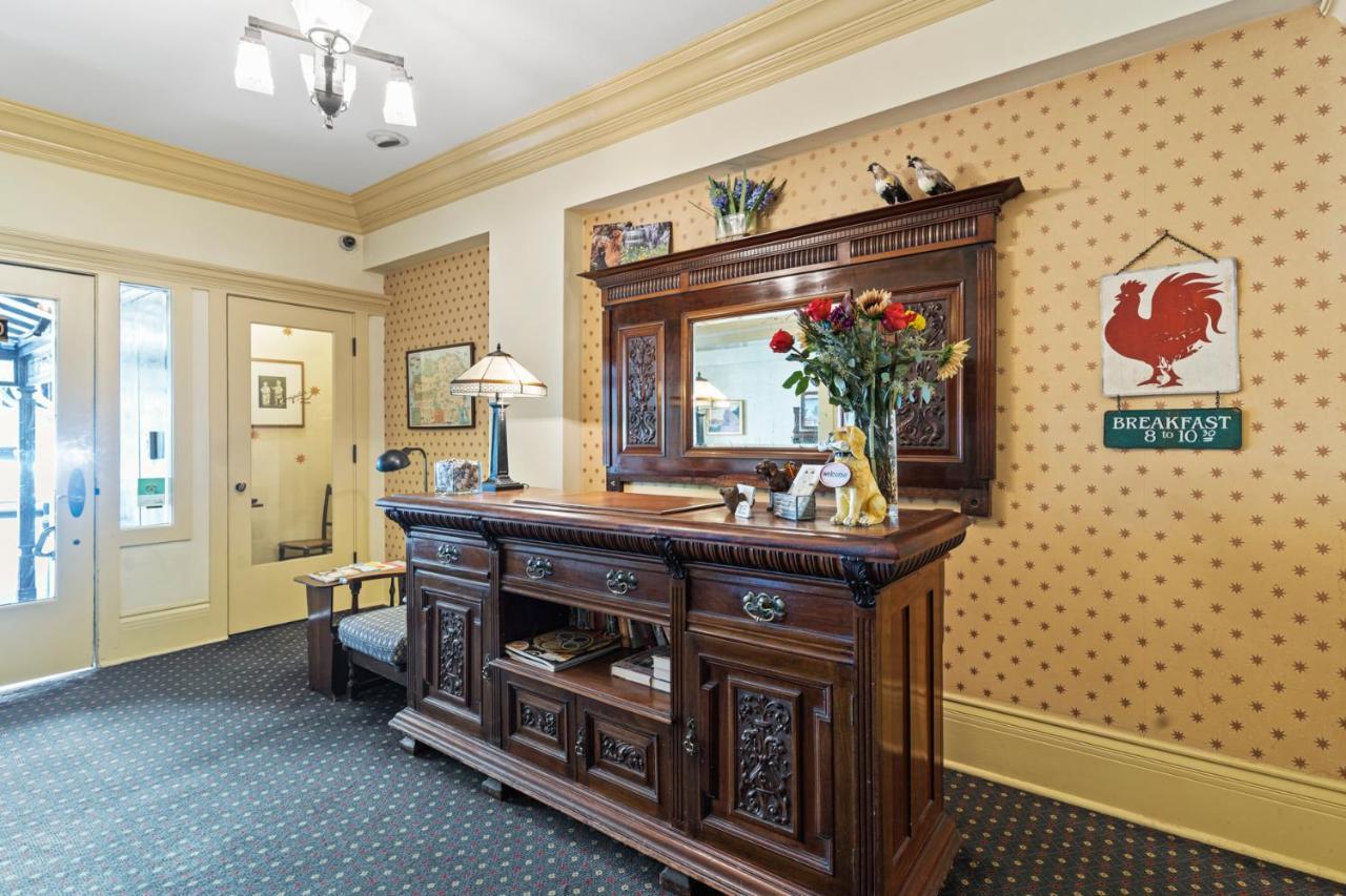 Inn Golden Gate