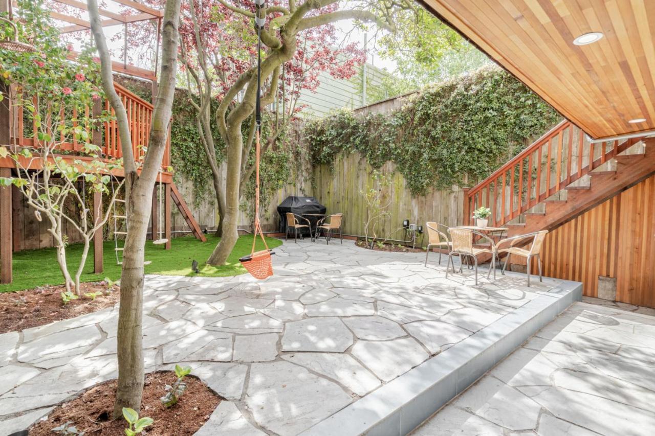 Stylish And Spacious 2nd Flr 2 Bedroom Victorian Holiday home