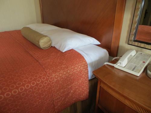Royal Pacific Motor Hotel