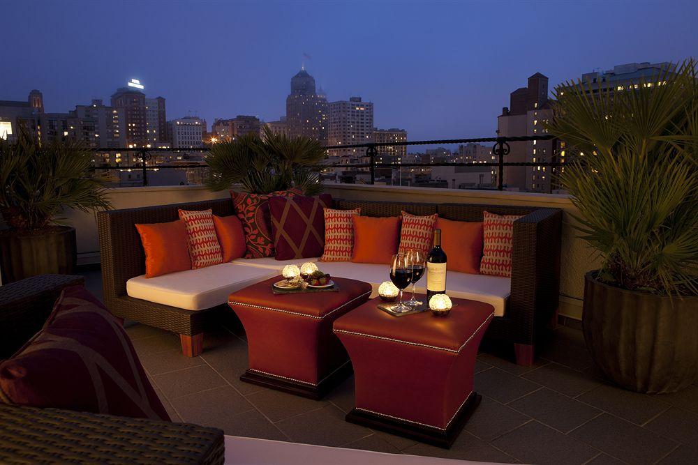 Adagio, Autograph Collection Hotel 4*