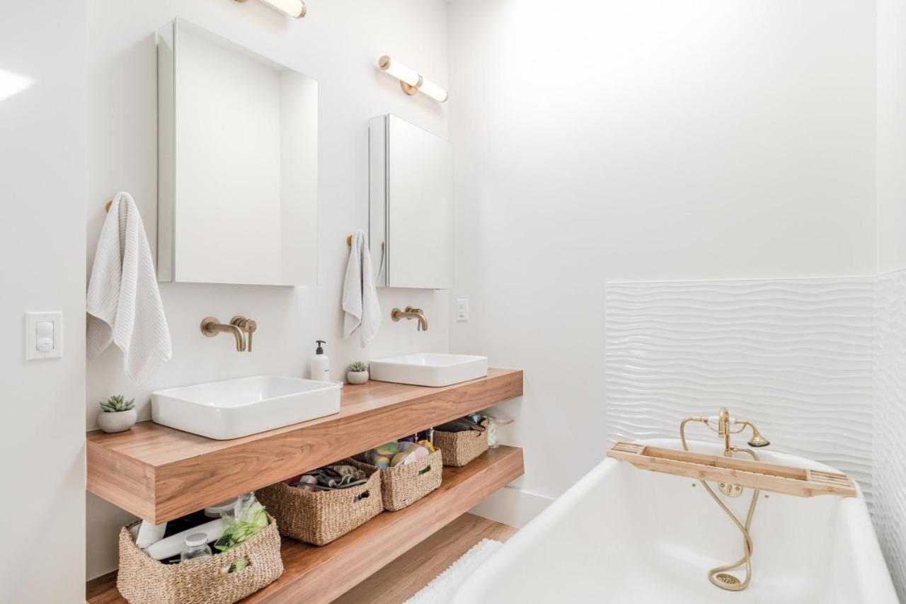 Stylish And Spacious 2nd Flr 2 Bedroom Victorian * San Francisco
