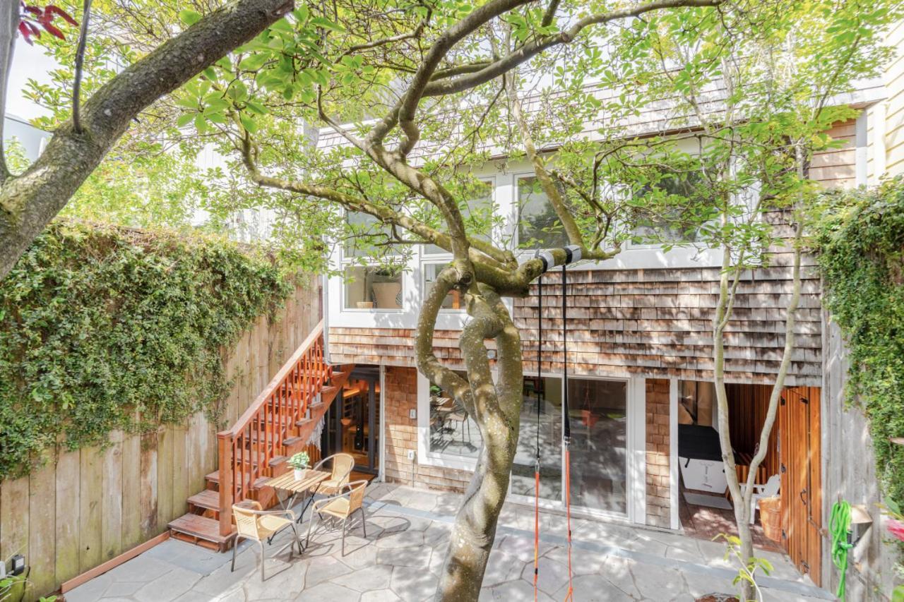 Stylish And Spacious 2nd Flr 2 Bedroom Victorian Holiday home San Francisco