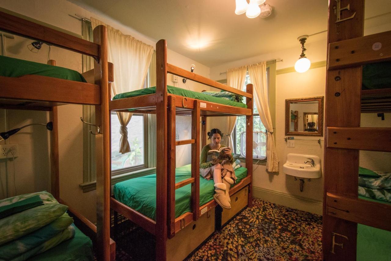 Green Tortoise Hostel San Francisco
