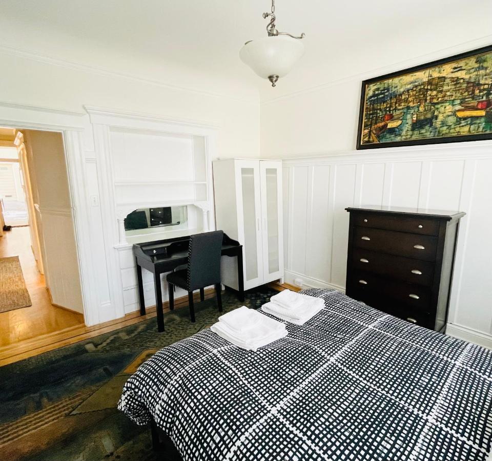 Apartment With Amazing Views From Roofdeck - North *
