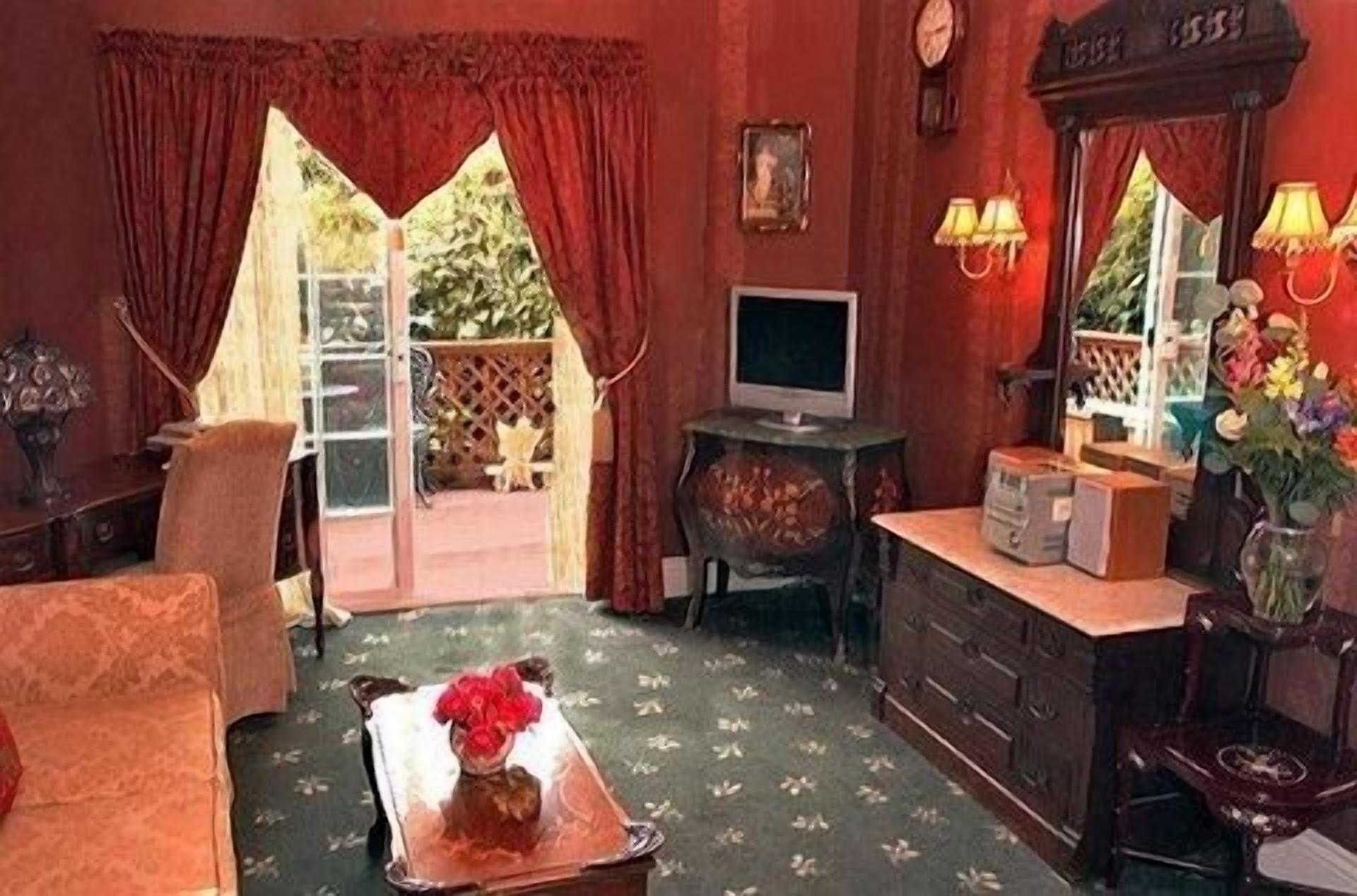 Hotel Nob Hill