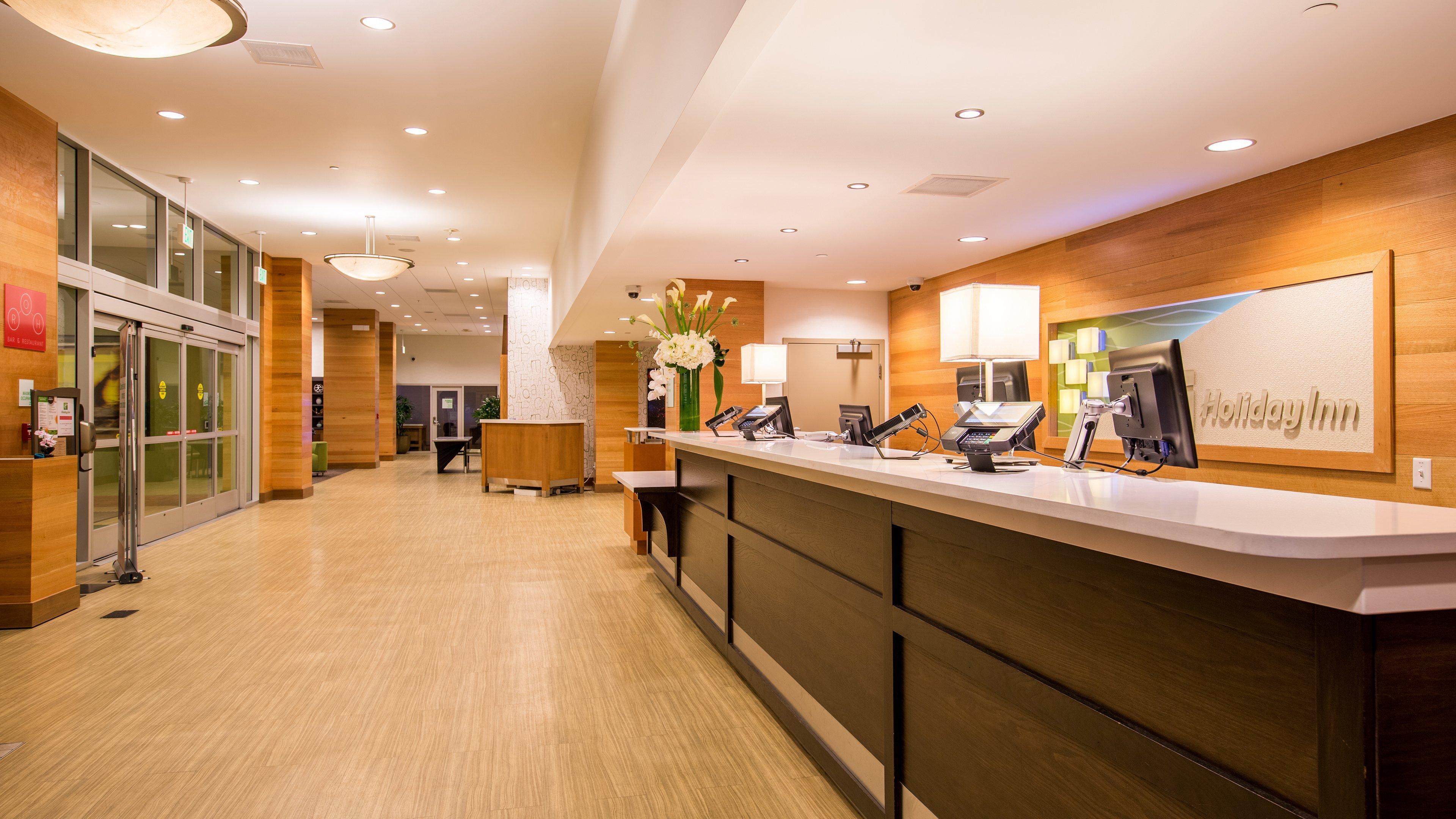 Holiday - Golden Gateway Newly Renovated With No Fee Hotel 3*