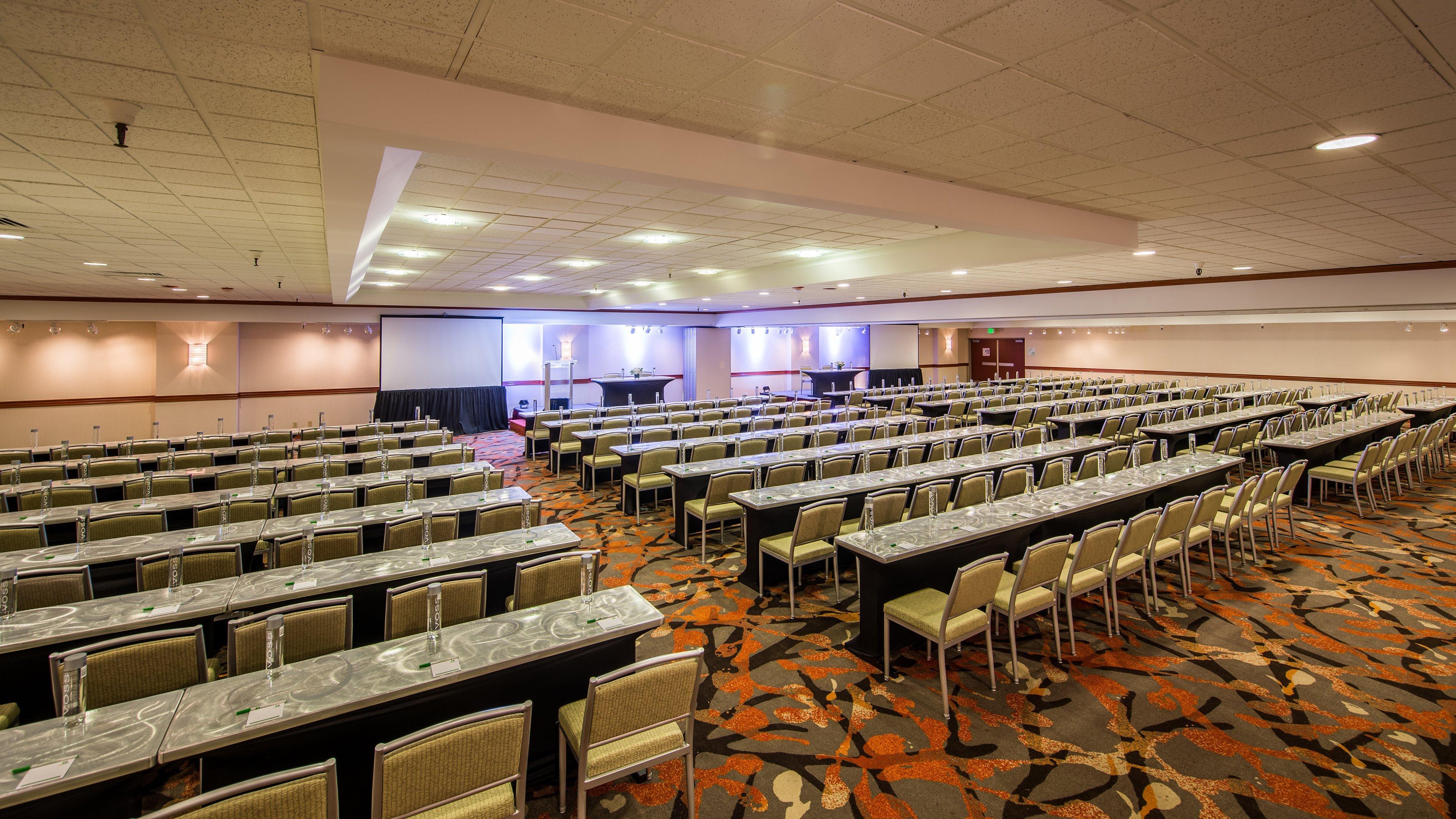 Holiday - Golden Gateway Newly Renovated With No Fee 3*