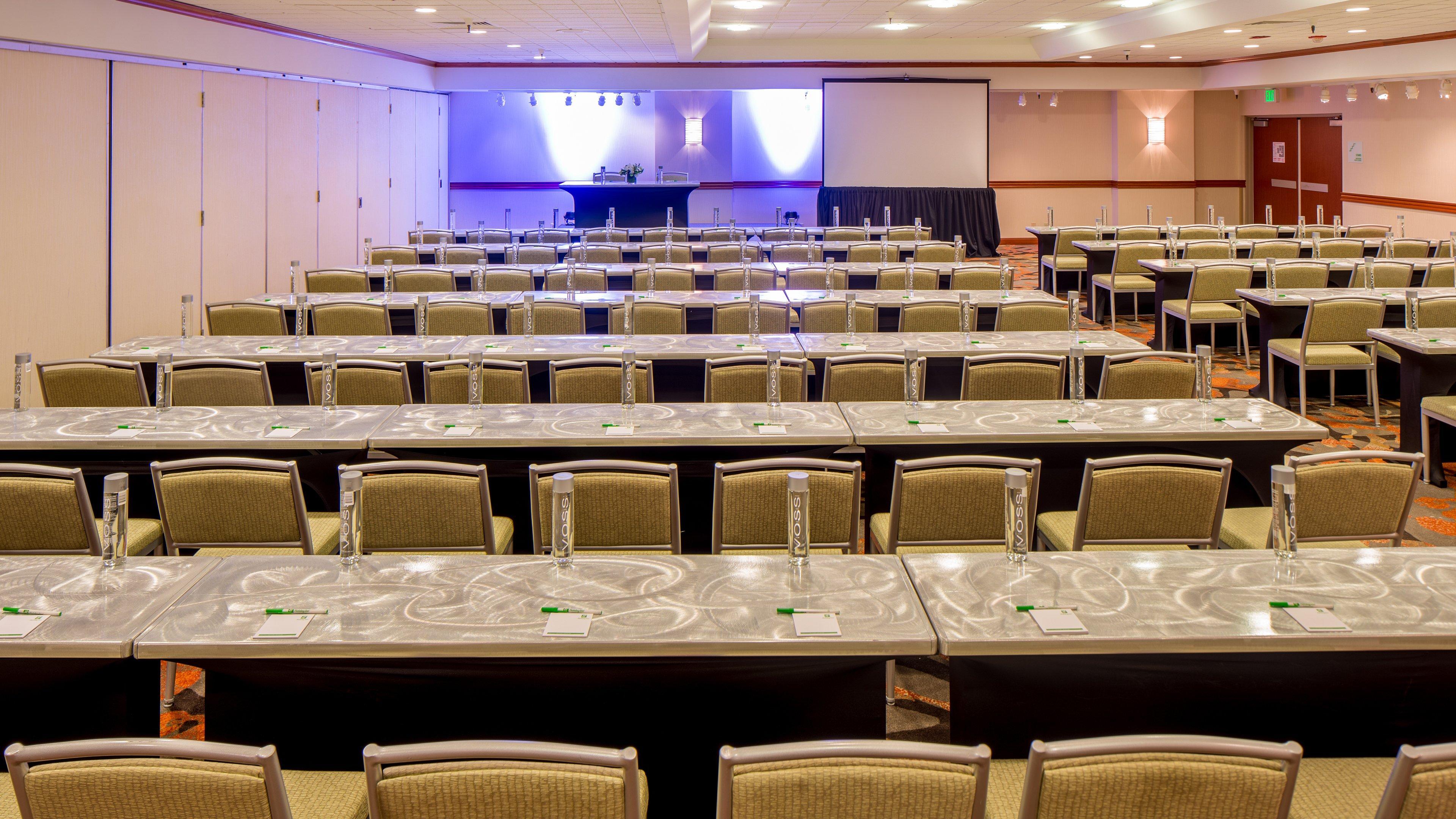 - Golden Gateway Newly Renovated With No Fee Hotel