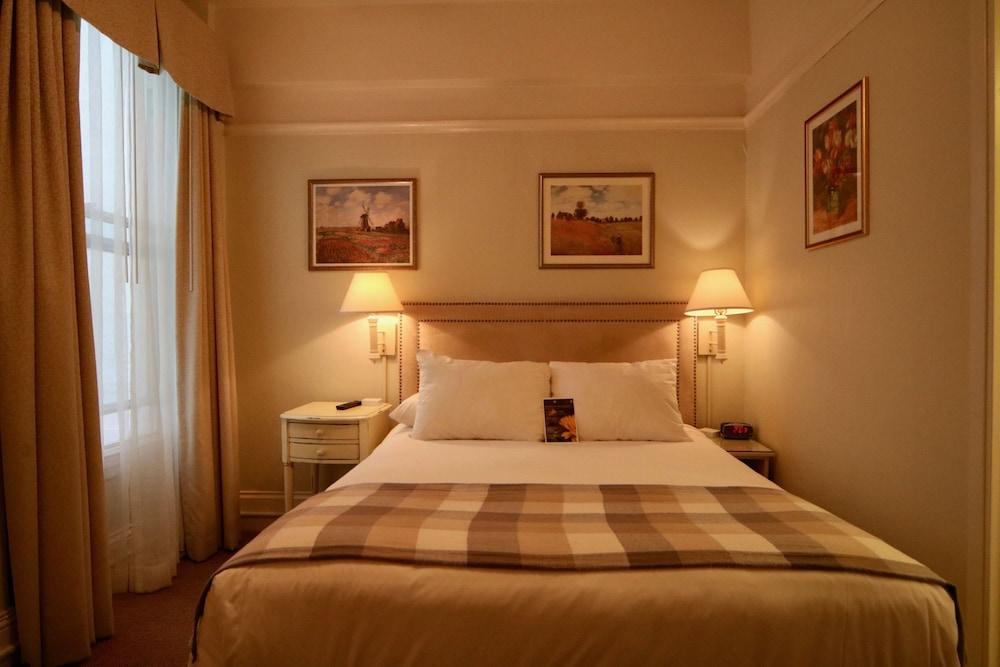 Cornell De France Hotel 3*