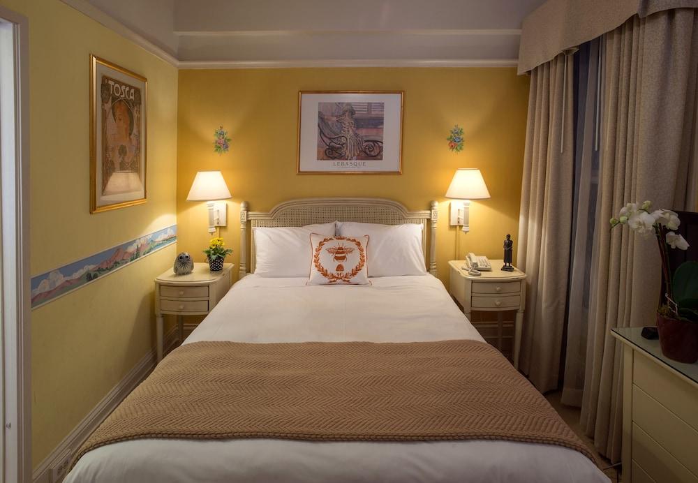 Cornell De France Hotel 3*