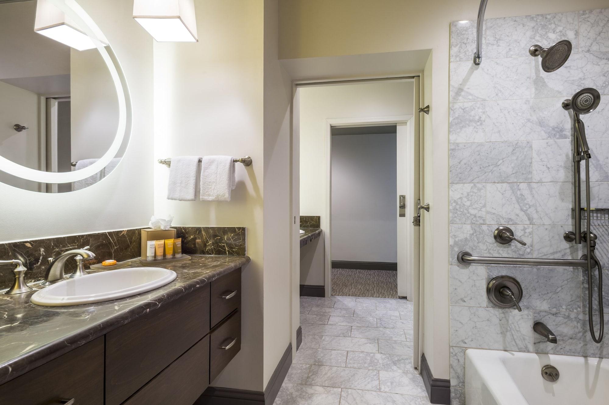 Warwick 4* San Francisco