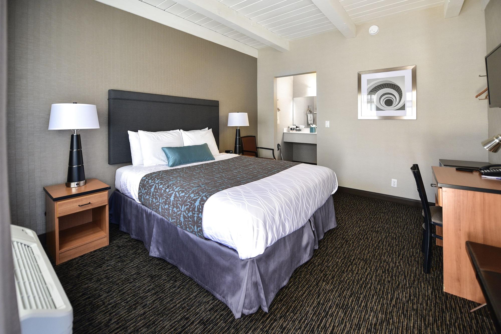 Hotel Center And