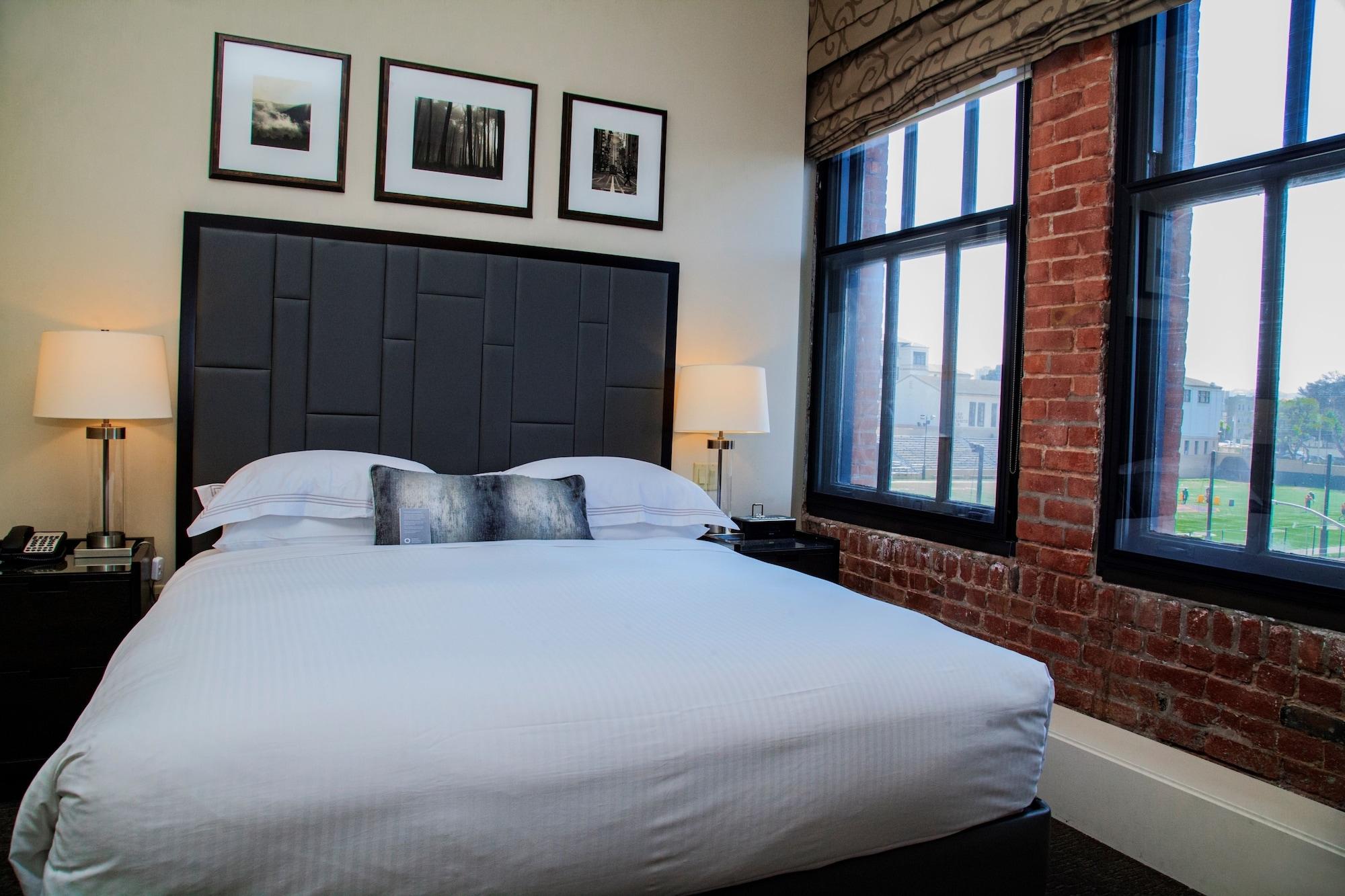 The Fairmont Heritage Place Ghirardelli Square 5*