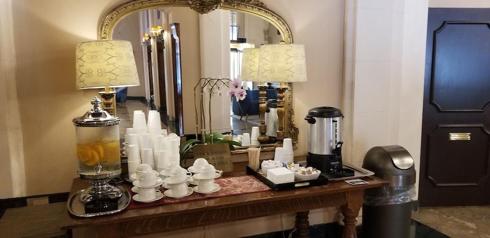 Kensington Park Hotel