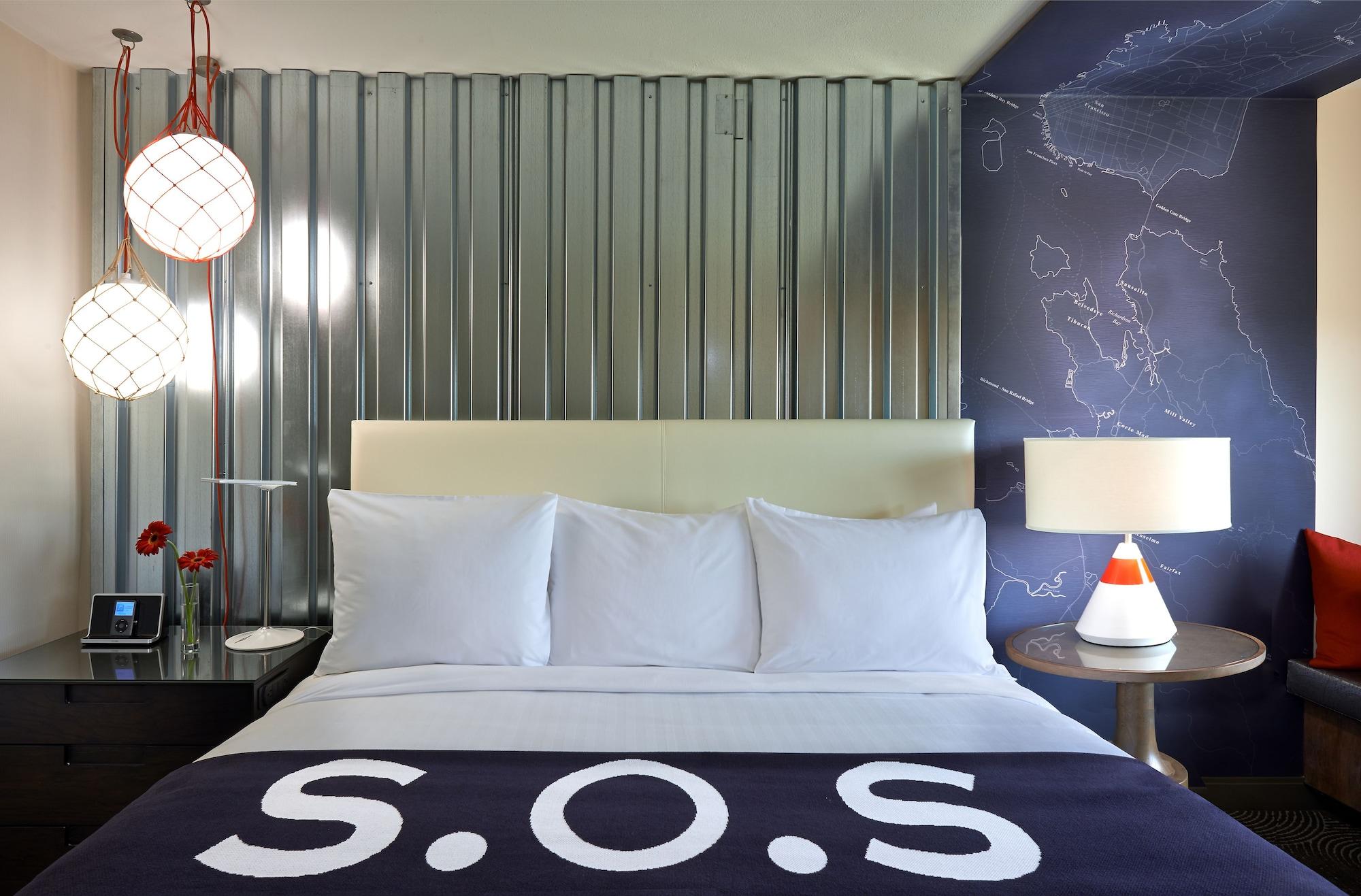 Zephyr Hotel 4*